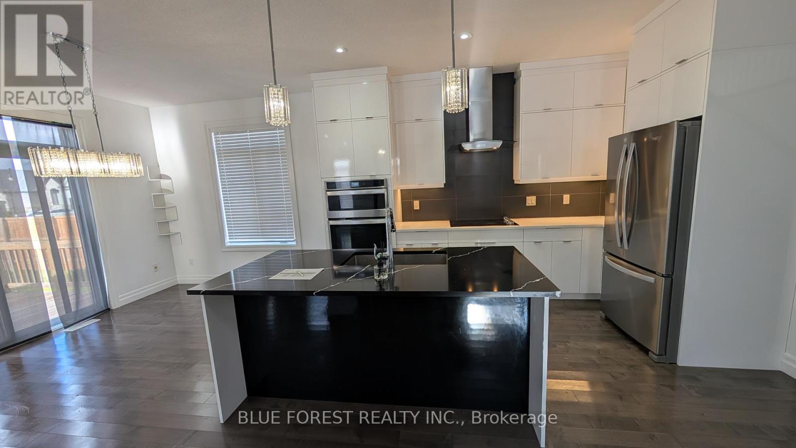 3319 Regiment Road, London South, Ontario  N6P 0G5 - Photo 5 - X12637342