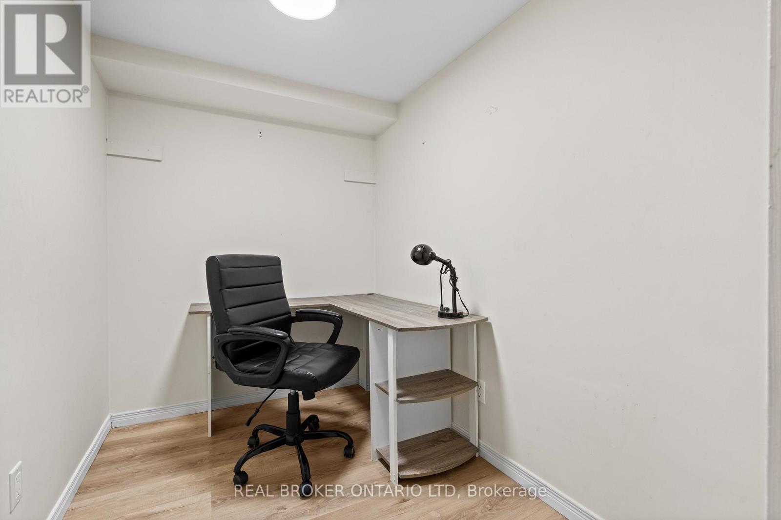 2 - 13 Thornton Street, Welland, Ontario  L3B 3A2 - Photo 12 - X12637398