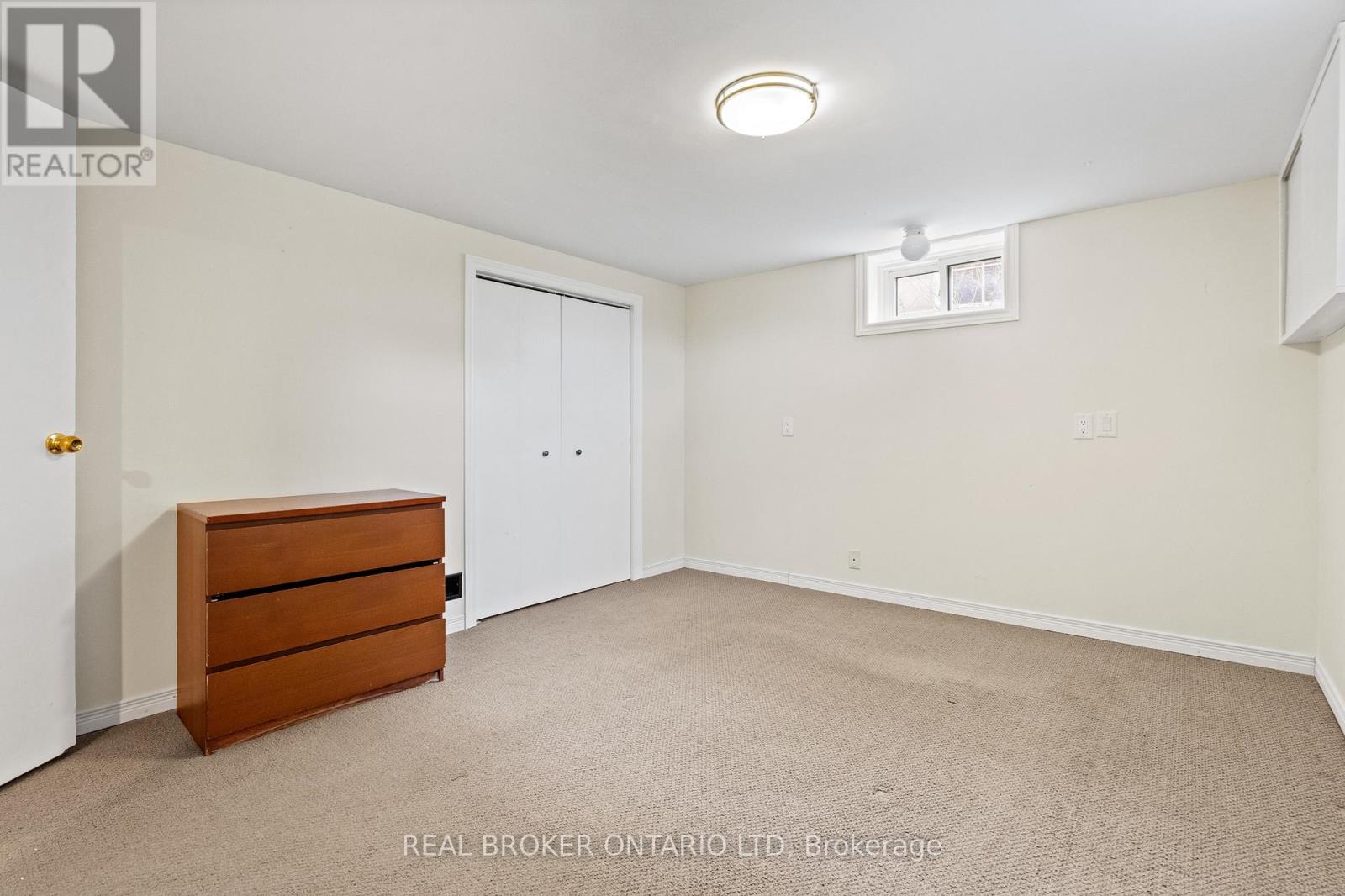 2 - 13 Thornton Street, Welland, Ontario  L3B 3A2 - Photo 6 - X12637398