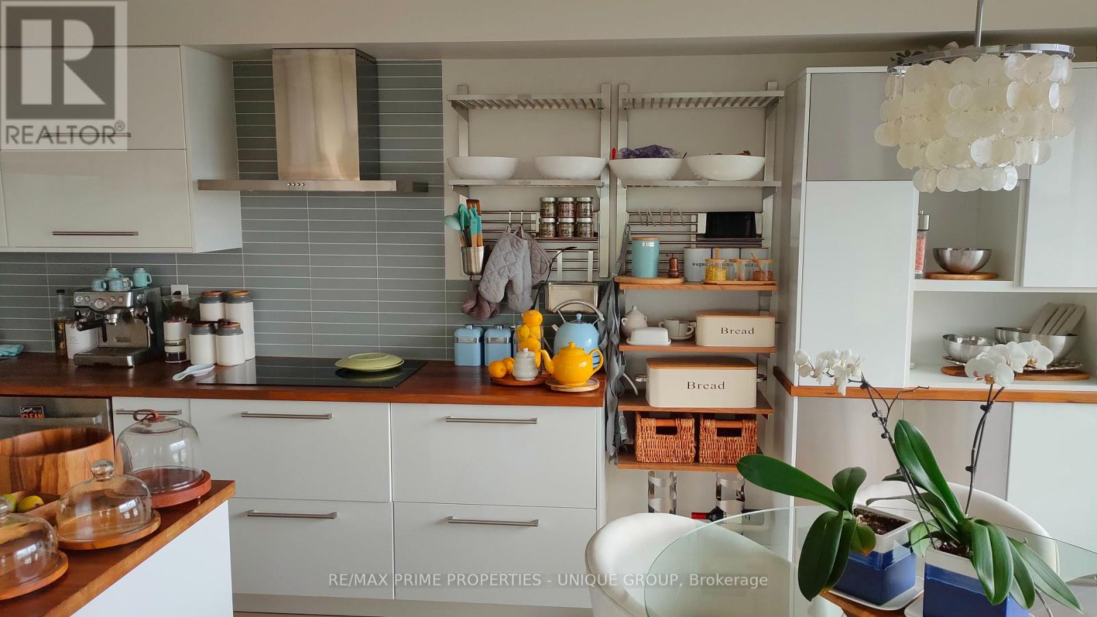 610 - 1 Palace Pier Court, Toronto, Ontario  M8V 3W9 - Photo 13 - W12612386