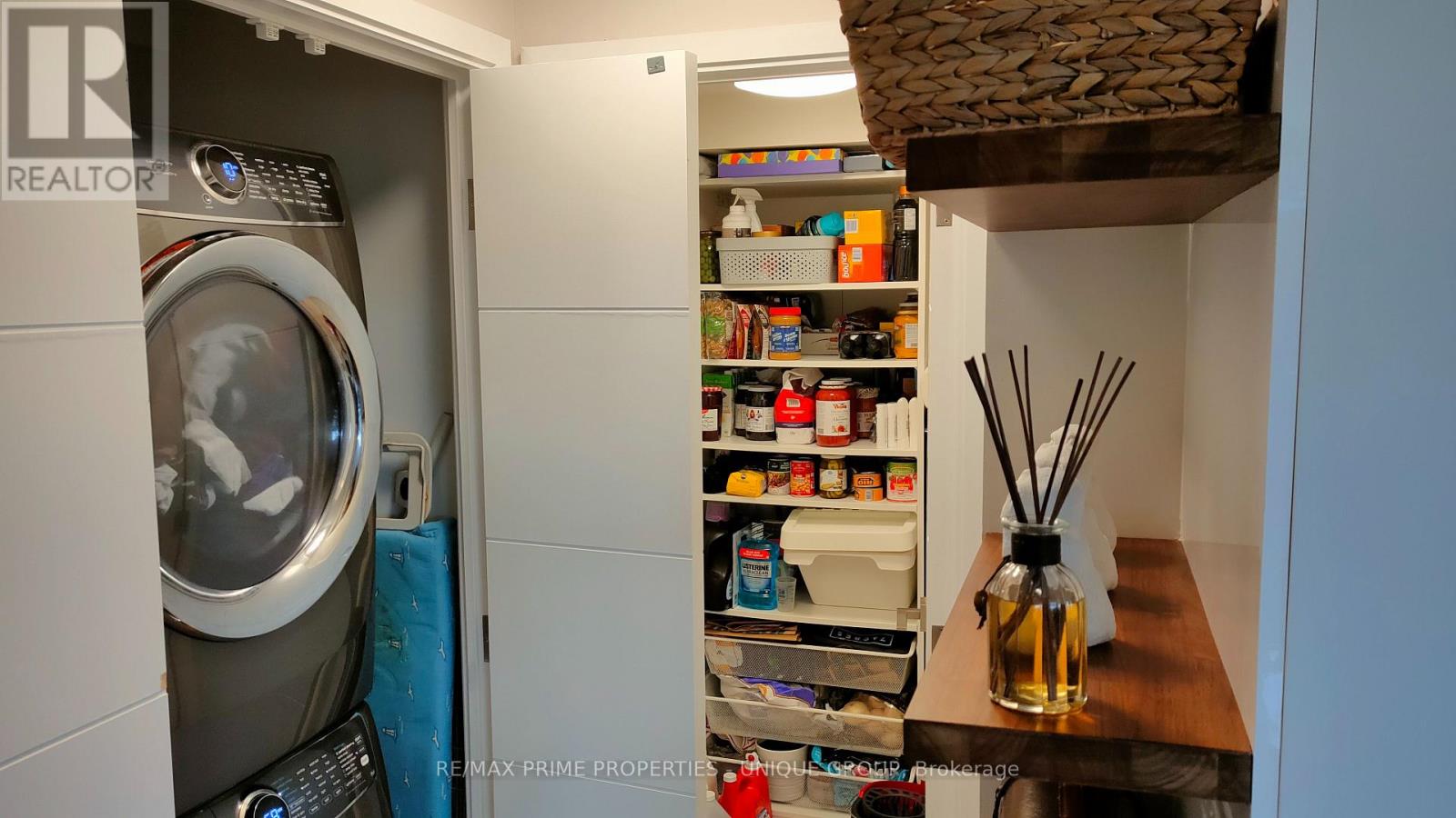 610 - 1 Palace Pier Court, Toronto, Ontario  M8V 3W9 - Photo 17 - W12612386