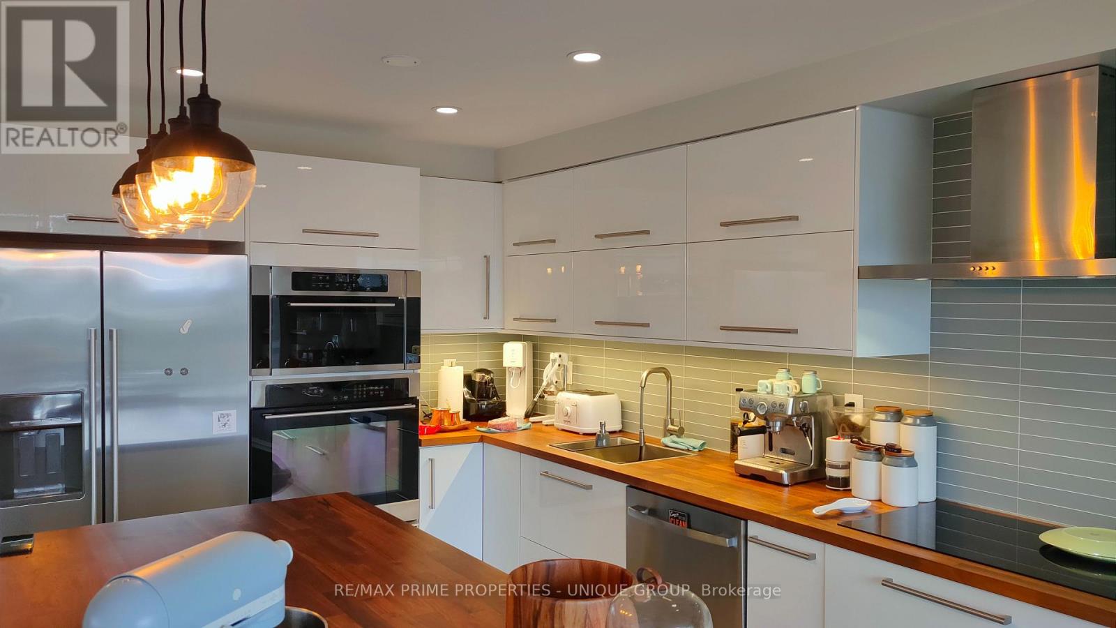 610 - 1 Palace Pier Court, Toronto, Ontario  M8V 3W9 - Photo 14 - W12612386