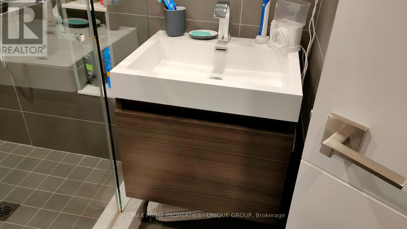 610 - 1 Palace Pier Court, Toronto, Ontario  M8V 3W9 - Photo 21 - W12612386