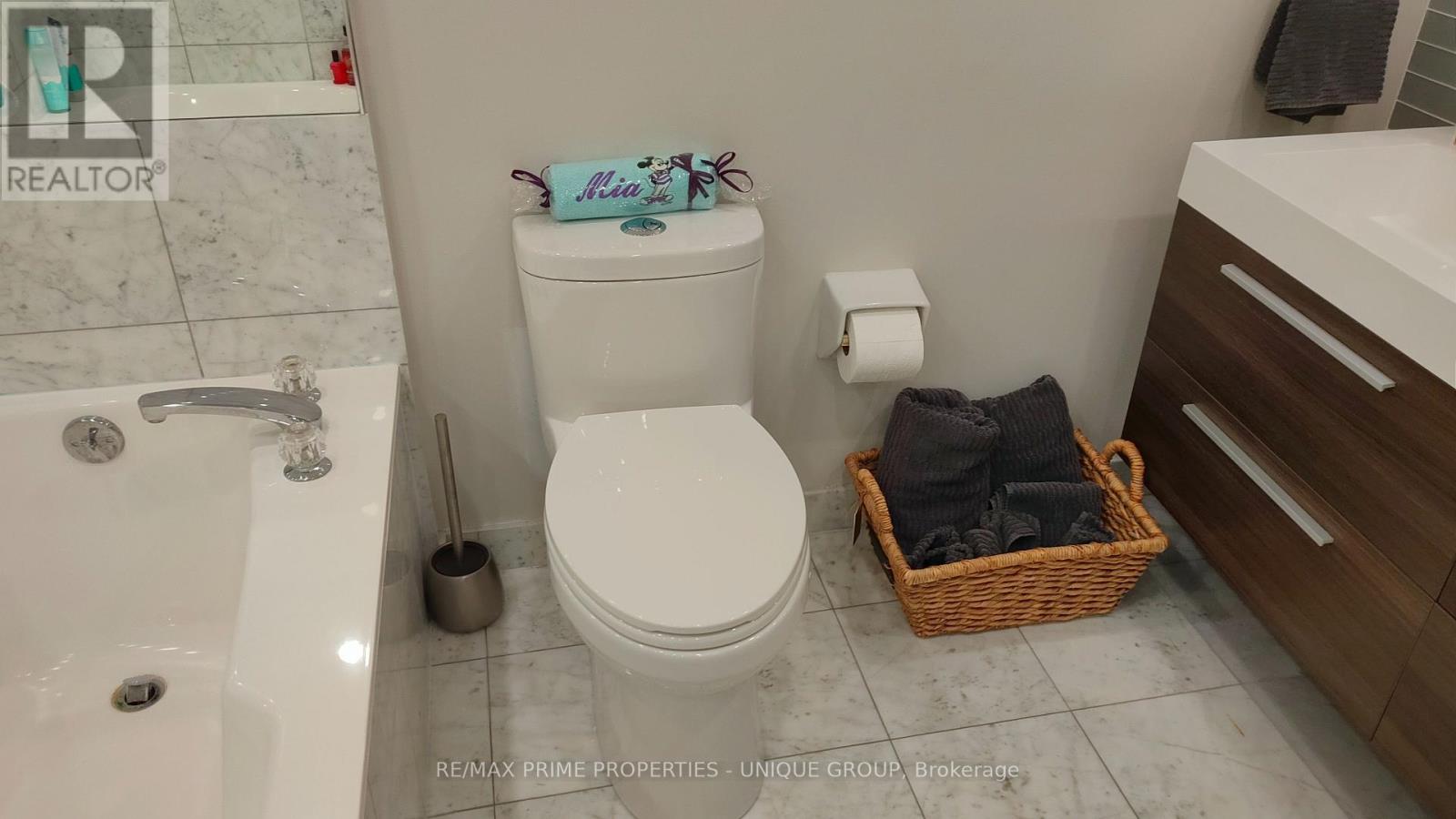 610 - 1 Palace Pier Court, Toronto, Ontario  M8V 3W9 - Photo 32 - W12612386