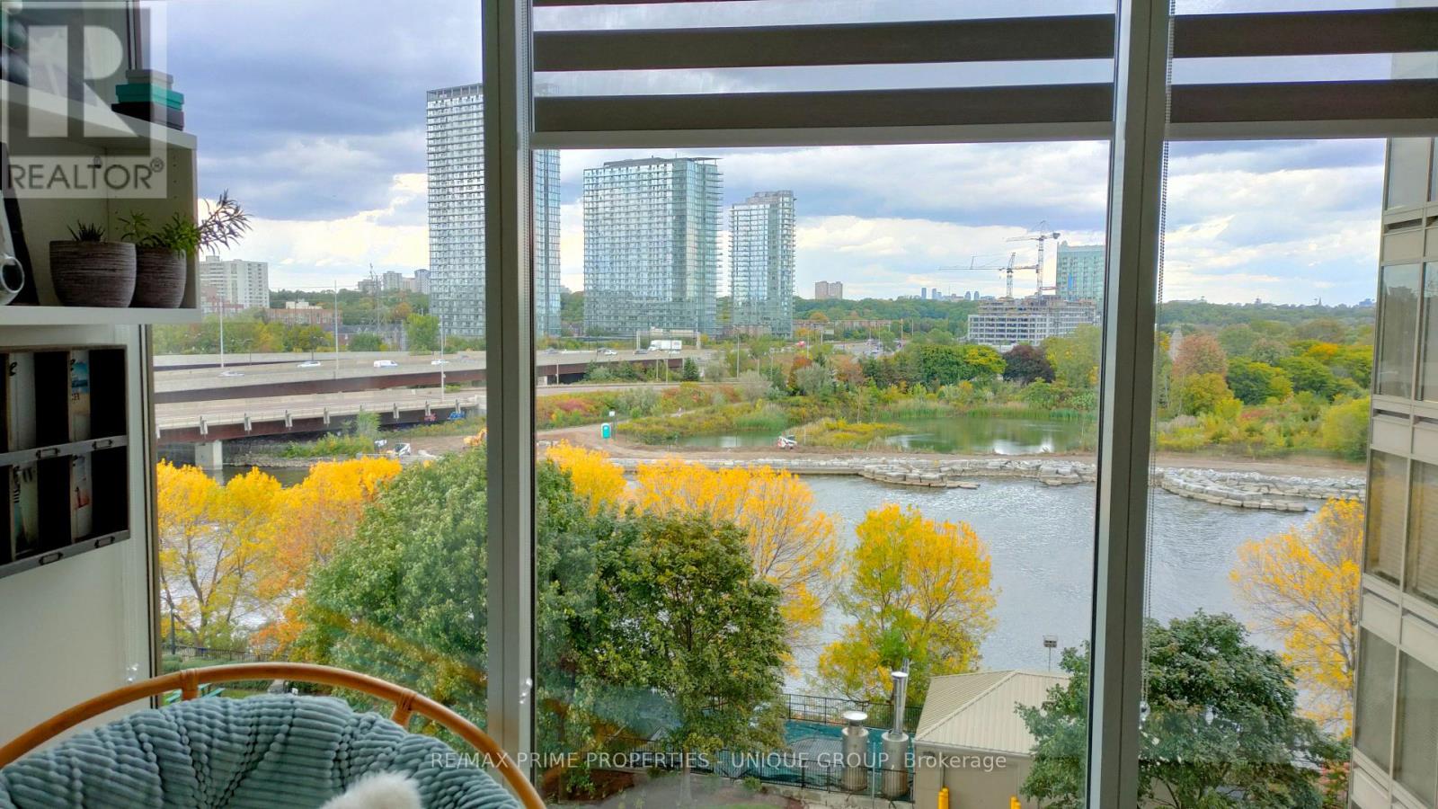 610 - 1 Palace Pier Court, Toronto, Ontario  M8V 3W9 - Photo 37 - W12612386