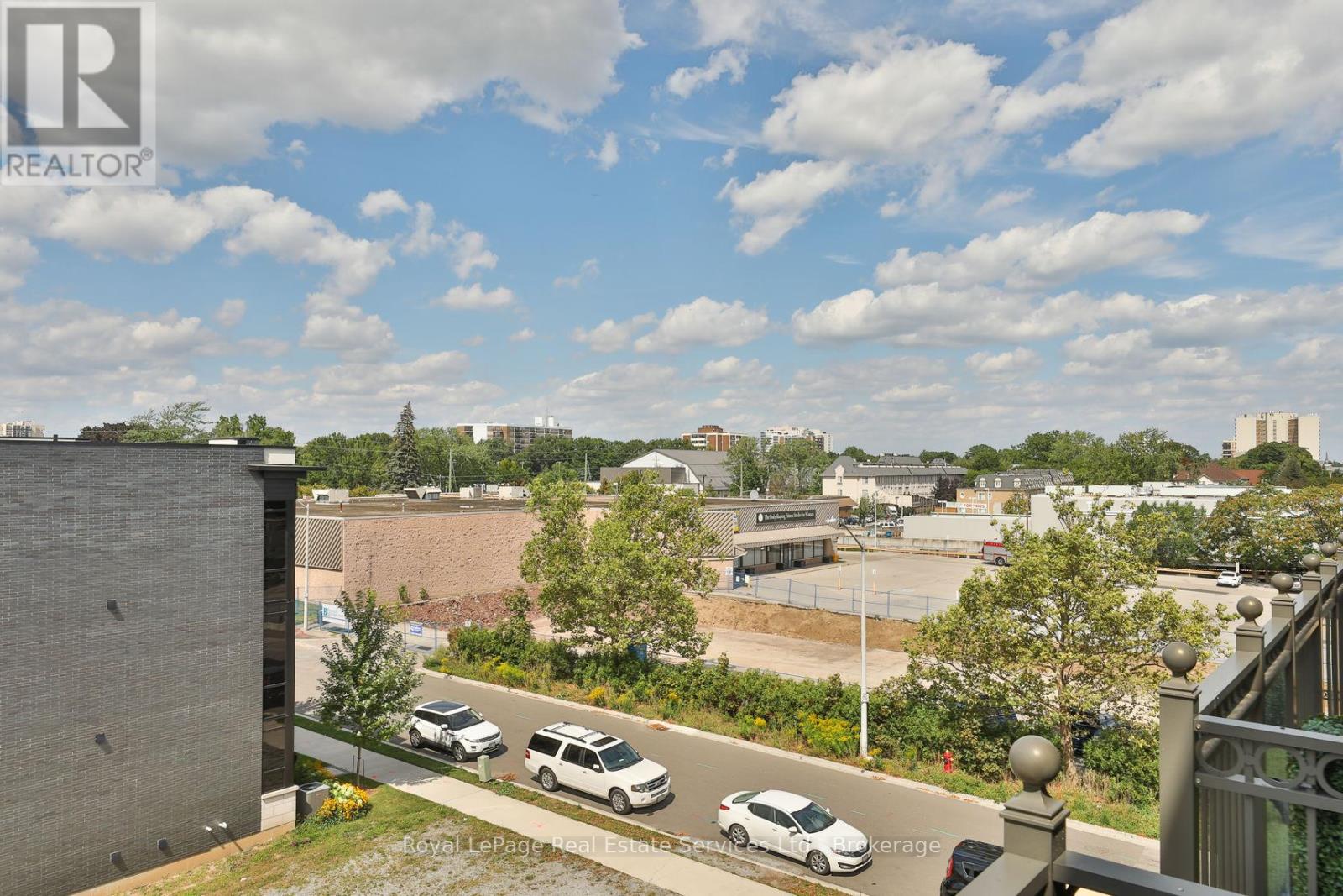 408 - 205 Lakeshore Road W, Oakville, Ontario  L6K 1B3 - Photo 12 - W12637404