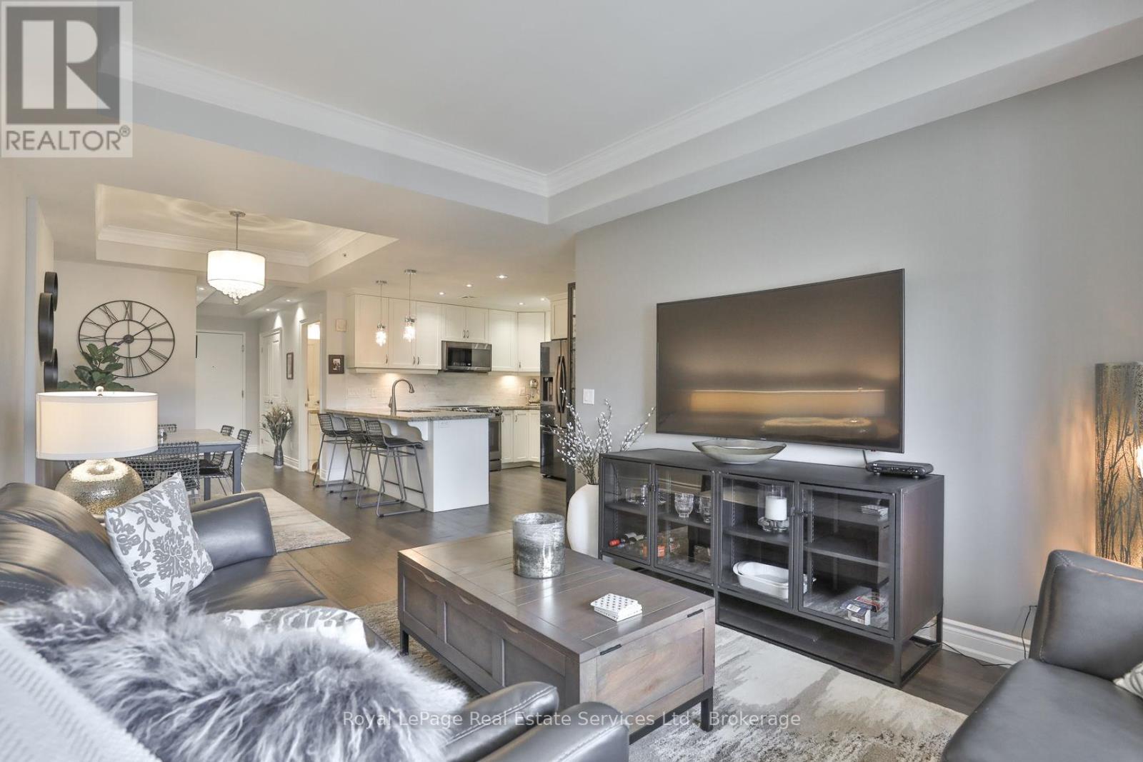 408 - 205 Lakeshore Road W, Oakville, Ontario  L6K 1B3 - Photo 14 - W12637404