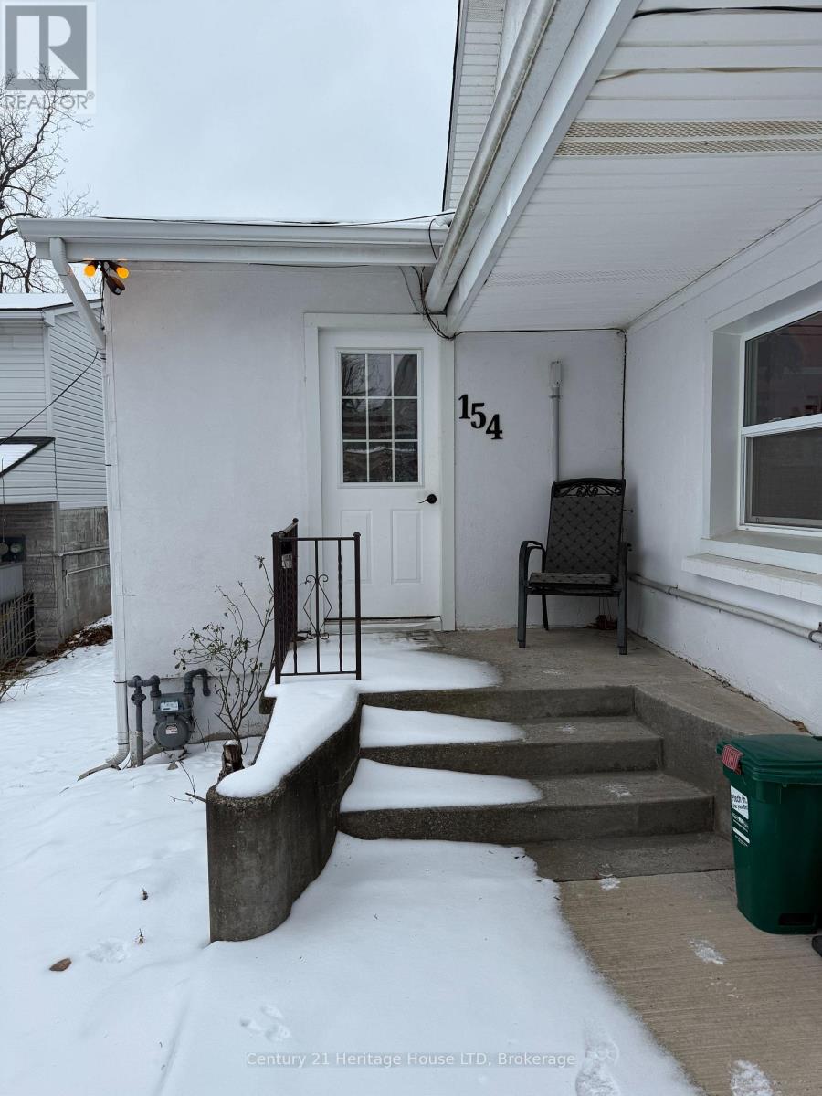 Studio - 154 Ridge Road N, Fort Erie, Ontario  L0S 1N0 - Photo 1 - X12637428