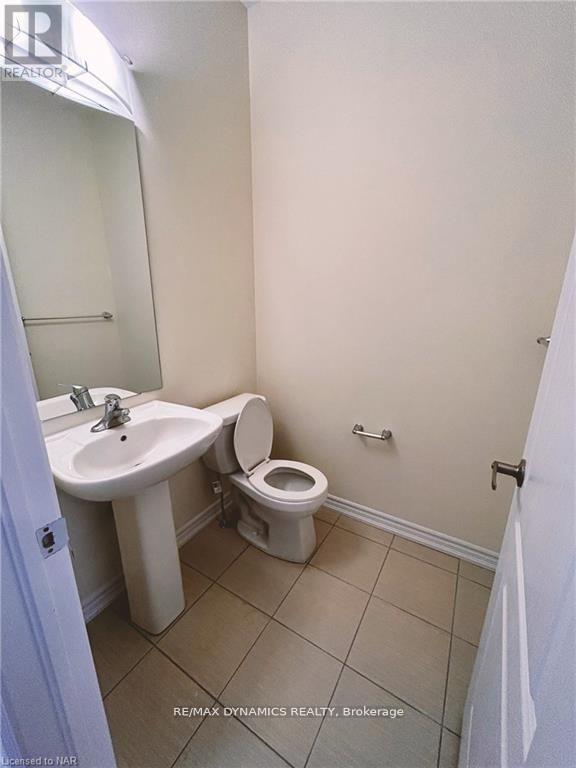 29 Sun Haven Lane, Thorold, Ontario  L2V 0K6 - Photo 3 - X12637444