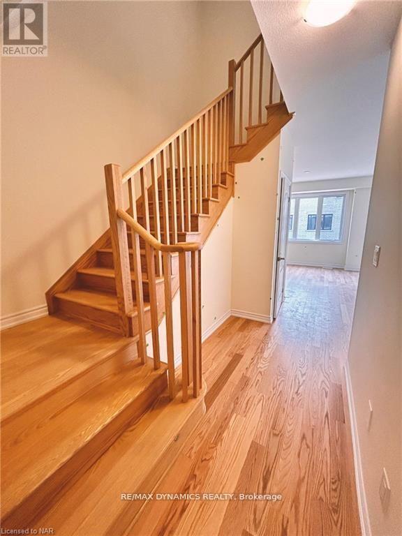 29 Sun Haven Lane, Thorold, Ontario  L2V 0K6 - Photo 4 - X12637444