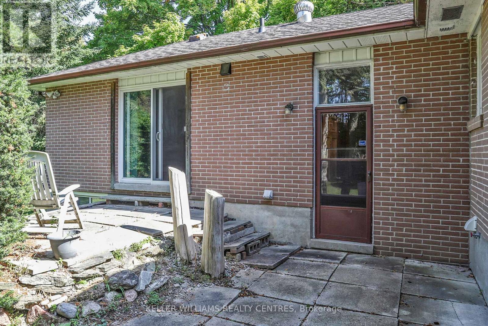 Unit B - 252 Elgin Mills Road W, Richmond Hill, Ontario  L4C 4M2 - Photo 16 - N12424417