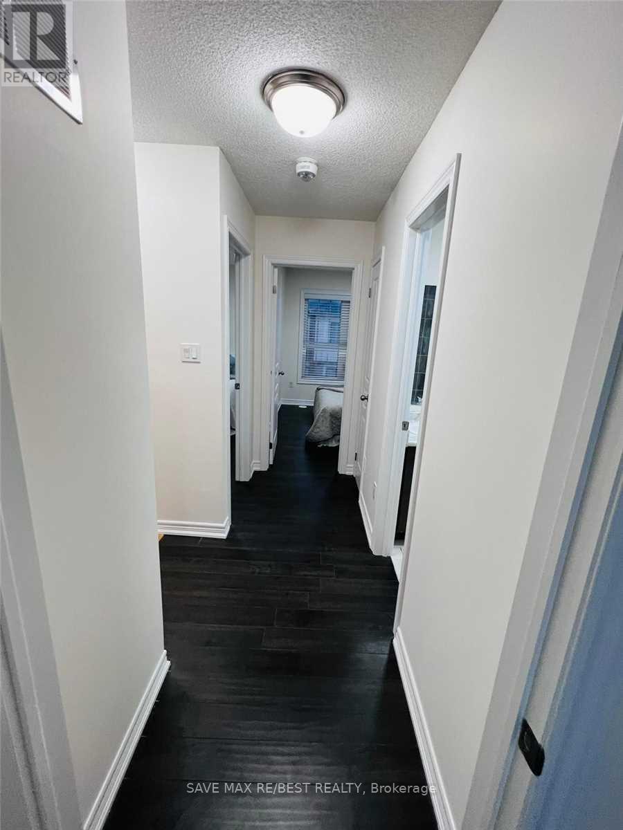 12 Aspen Hill Road, Brampton, Ontario  L6Y 6E3 - Photo 27 - W12487427