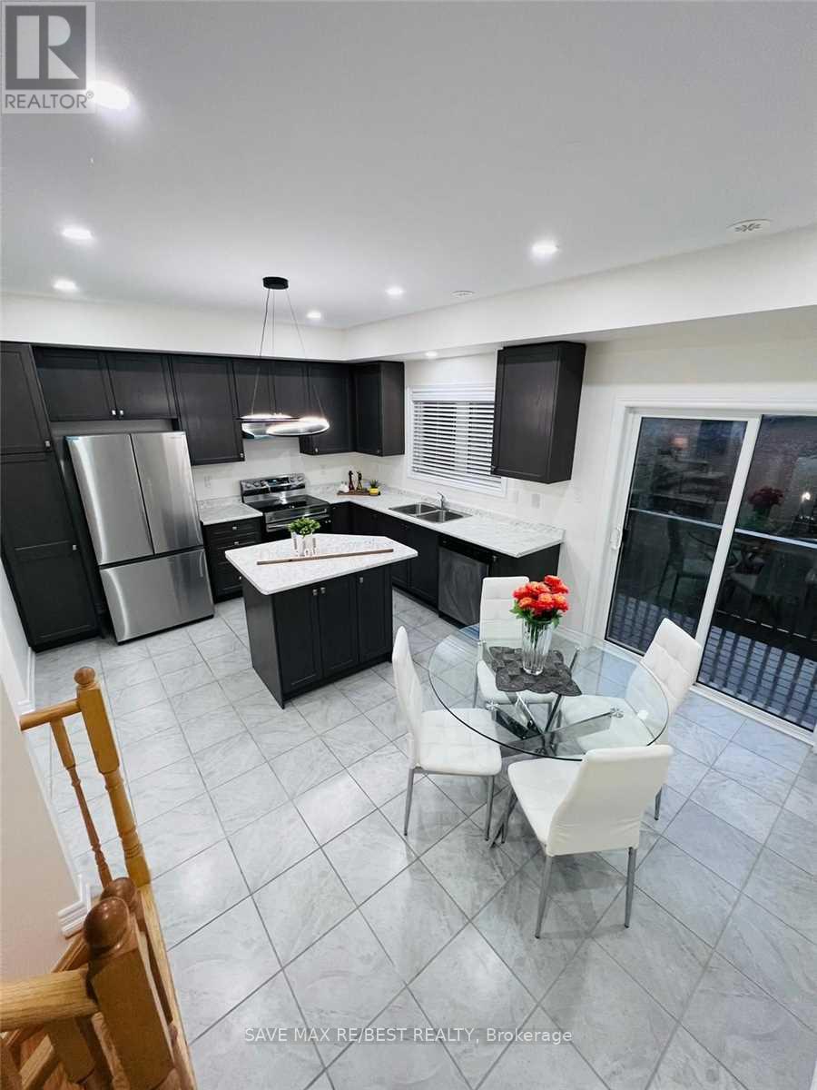 12 Aspen Hill Road, Brampton, Ontario  L6Y 6E3 - Photo 6 - W12487427