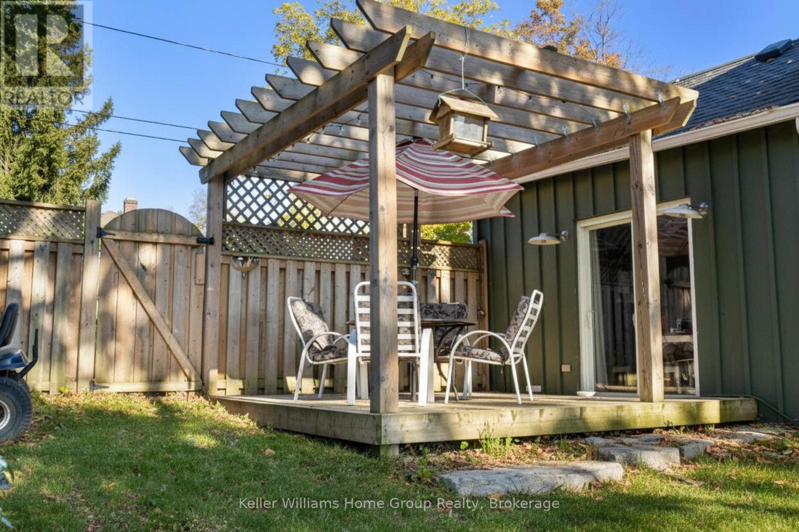 484 St Patrick Street E, Centre Wellington, Ontario N1M 1M9 - Photo 11 - X12637434