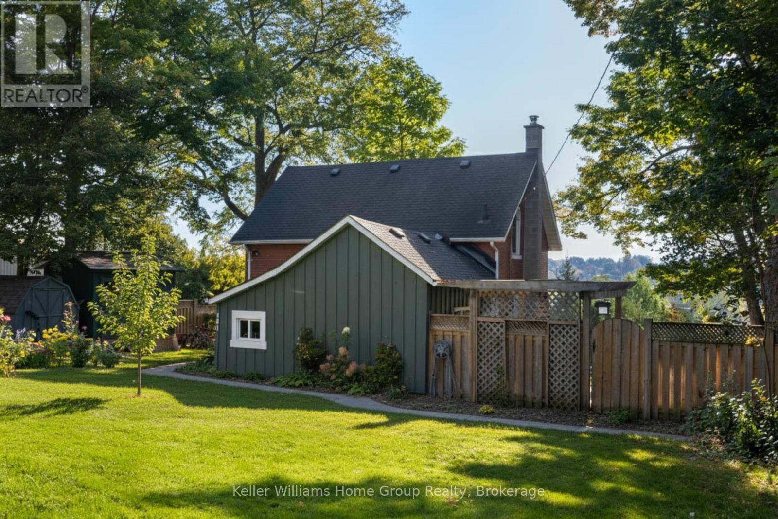 484 St Patrick Street E, Centre Wellington, Ontario N1M 1M9 - Photo 16 - X12637434