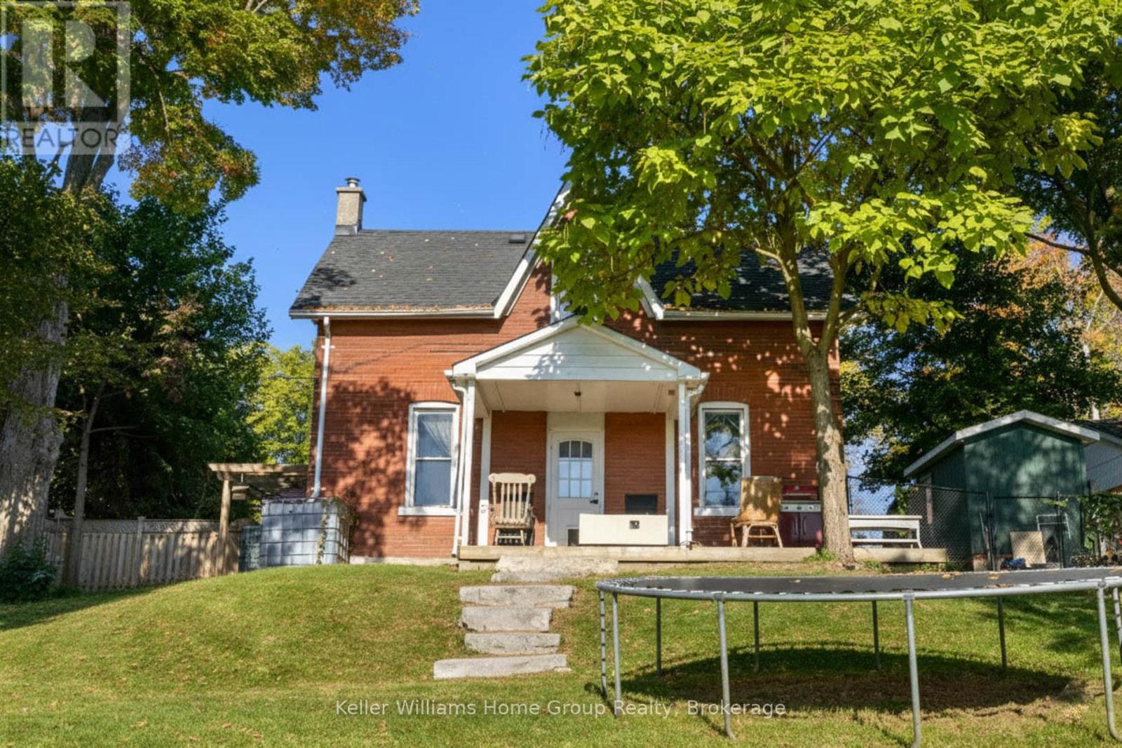 484 St Patrick Street E, Centre Wellington, Ontario N1M 1M9 - Photo 2 - X12637434