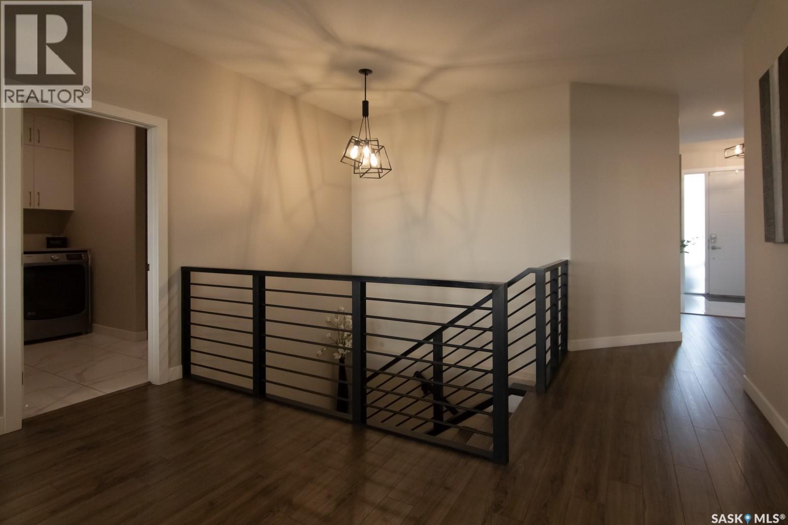 635 Kenaschuk Crescent, Saskatoon, Saskatchewan  S7W 0Y4 - Photo 8 - SK025573