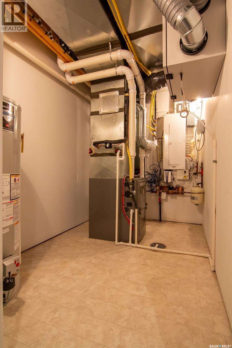 635 Kenaschuk Crescent, Saskatoon, Saskatchewan  S7W 0Y4 - Photo 48 - SK025573