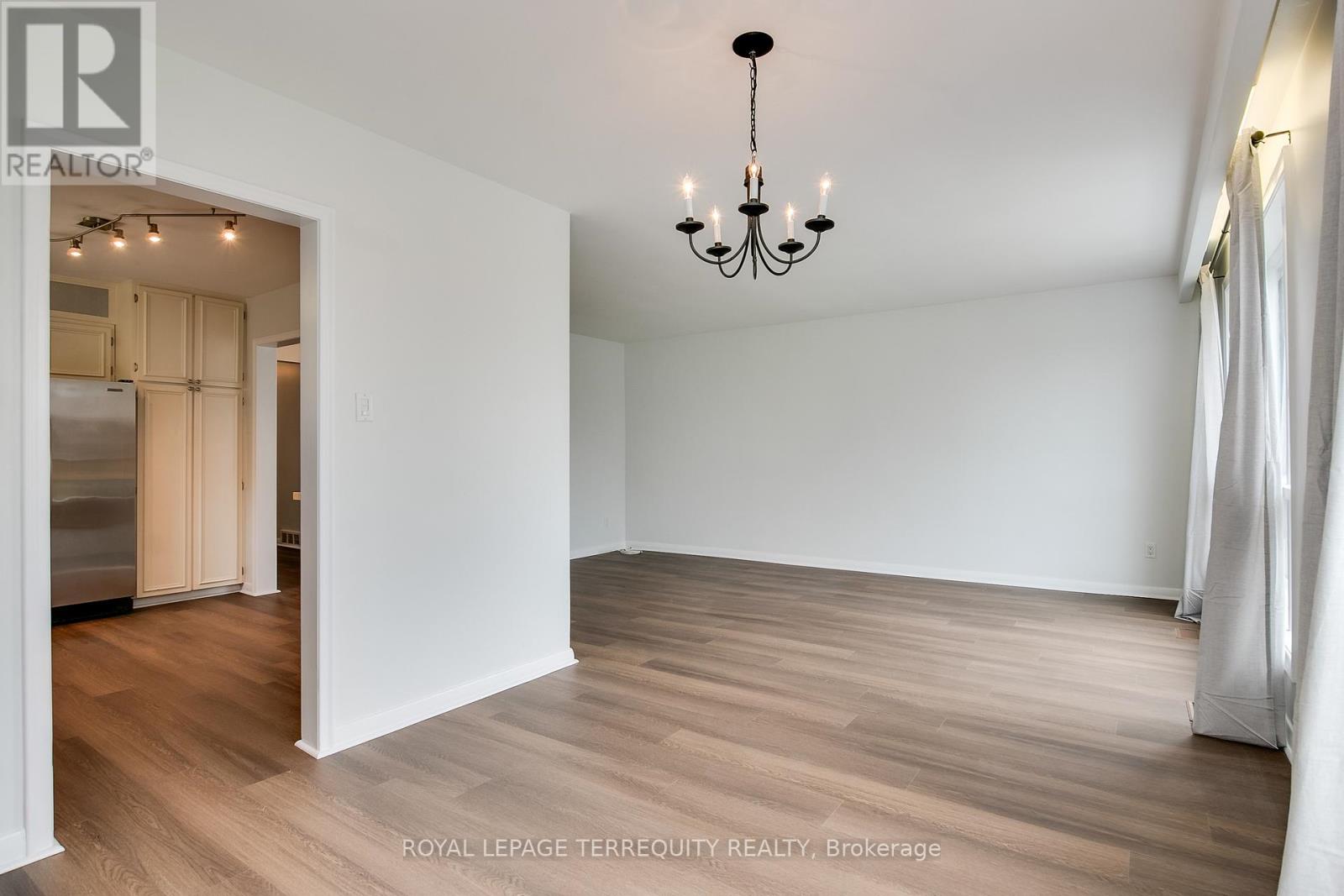 93 Searle Avenue, Toronto, Ontario  M3H 4A8 - Photo 12 - C12637426