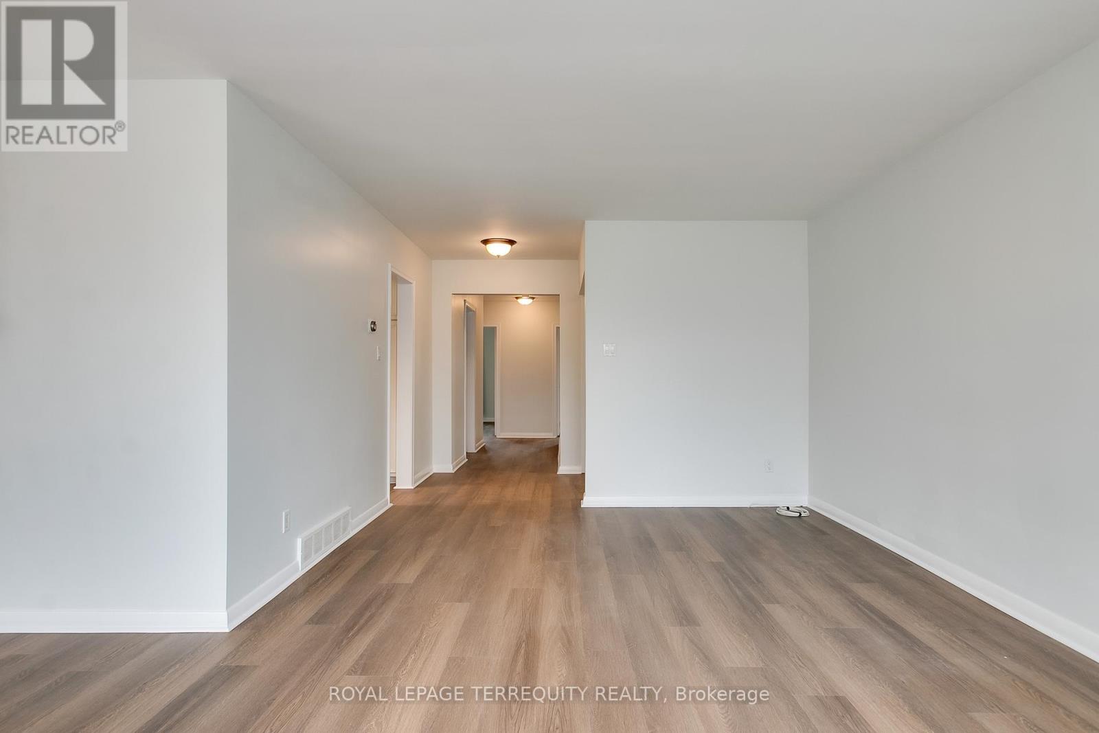 93 Searle Avenue, Toronto, Ontario  M3H 4A8 - Photo 8 - C12637426