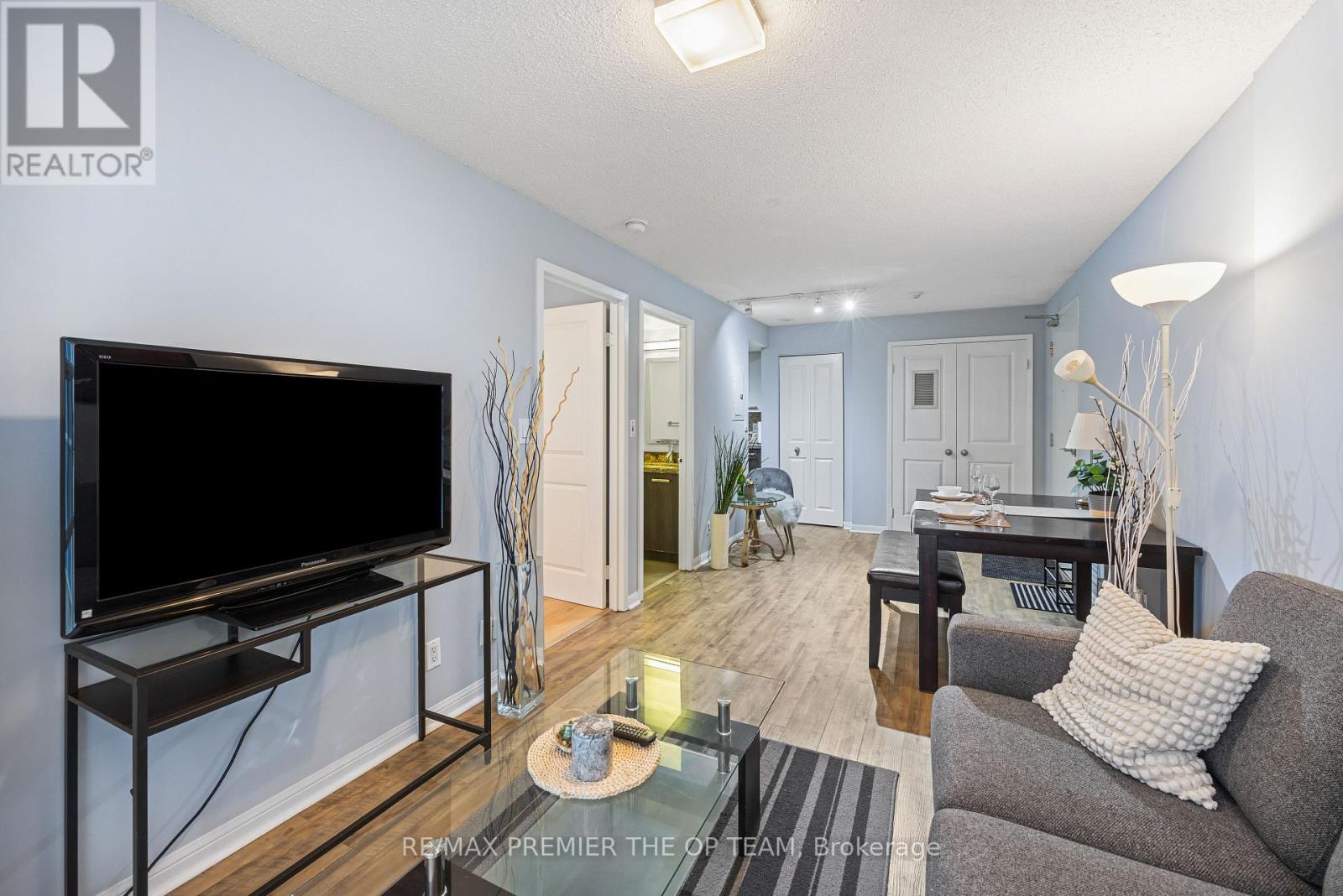407 - 11 St Joseph Street, Toronto, Ontario  M4Y 3G4 - Photo 8 - C12637432