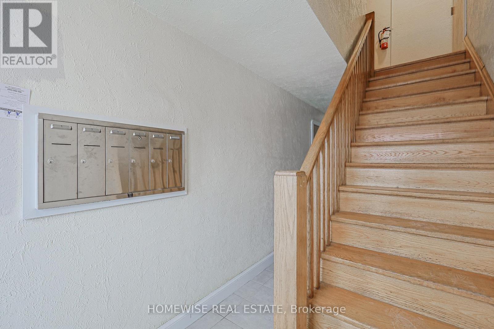 4 - 366 Mary Street N, Oshawa, Ontario  L1G 5C8 - Photo 4 - E12637446