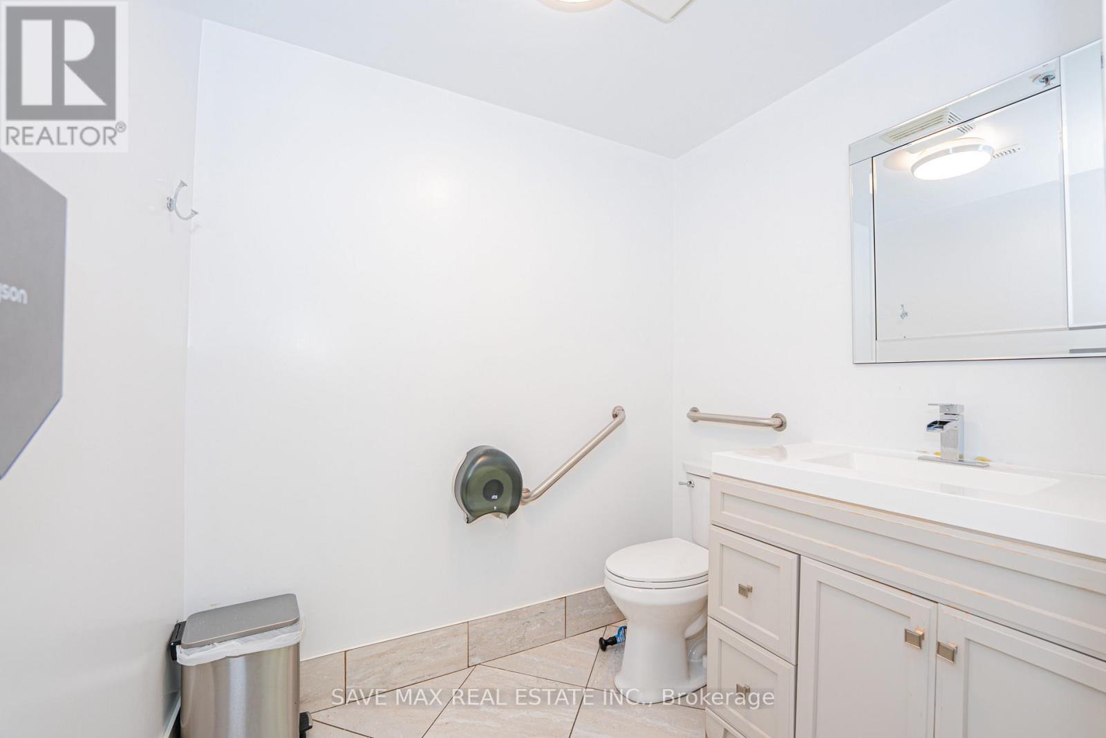 21 - 3255 Rutherford Road, Vaughan, Ontario  L4K 5Y5 - Photo 26 - N12637346