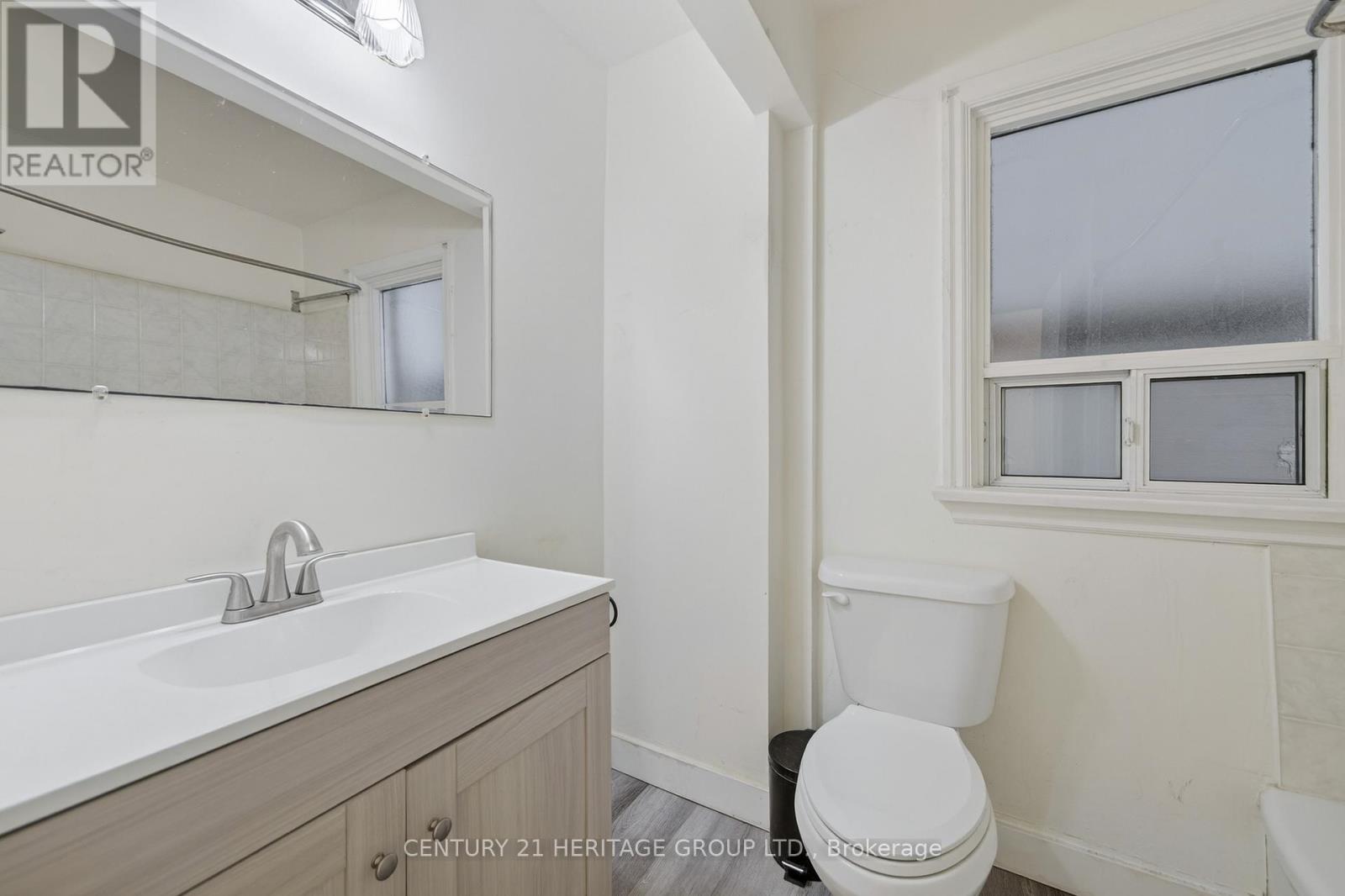 35 Argyle Avenue, Orillia, Ontario  L3V 2V5 - Photo 18 - S12377364