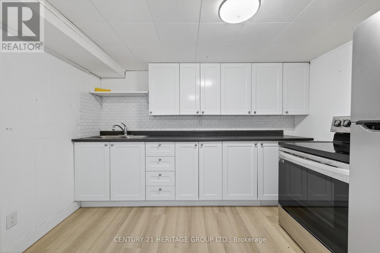 35 Argyle Avenue, Orillia, Ontario  L3V 2V5 - Photo 28 - S12377364