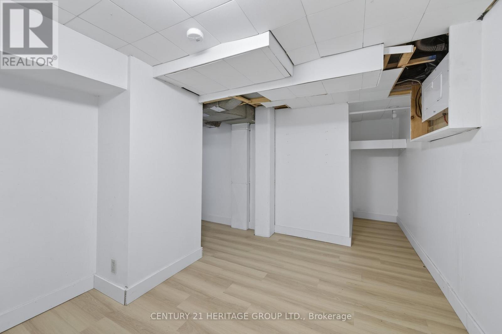 35 Argyle Avenue, Orillia, Ontario  L3V 2V5 - Photo 33 - S12377364