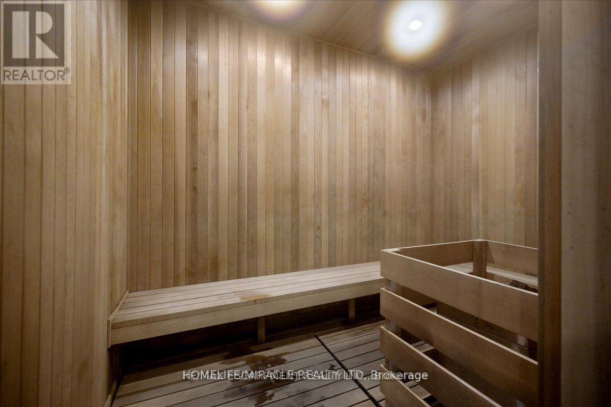 C203 - 5260 Dundas Street W, Burlington, Ontario  L7L 0J7 - Photo 15 - W12637354