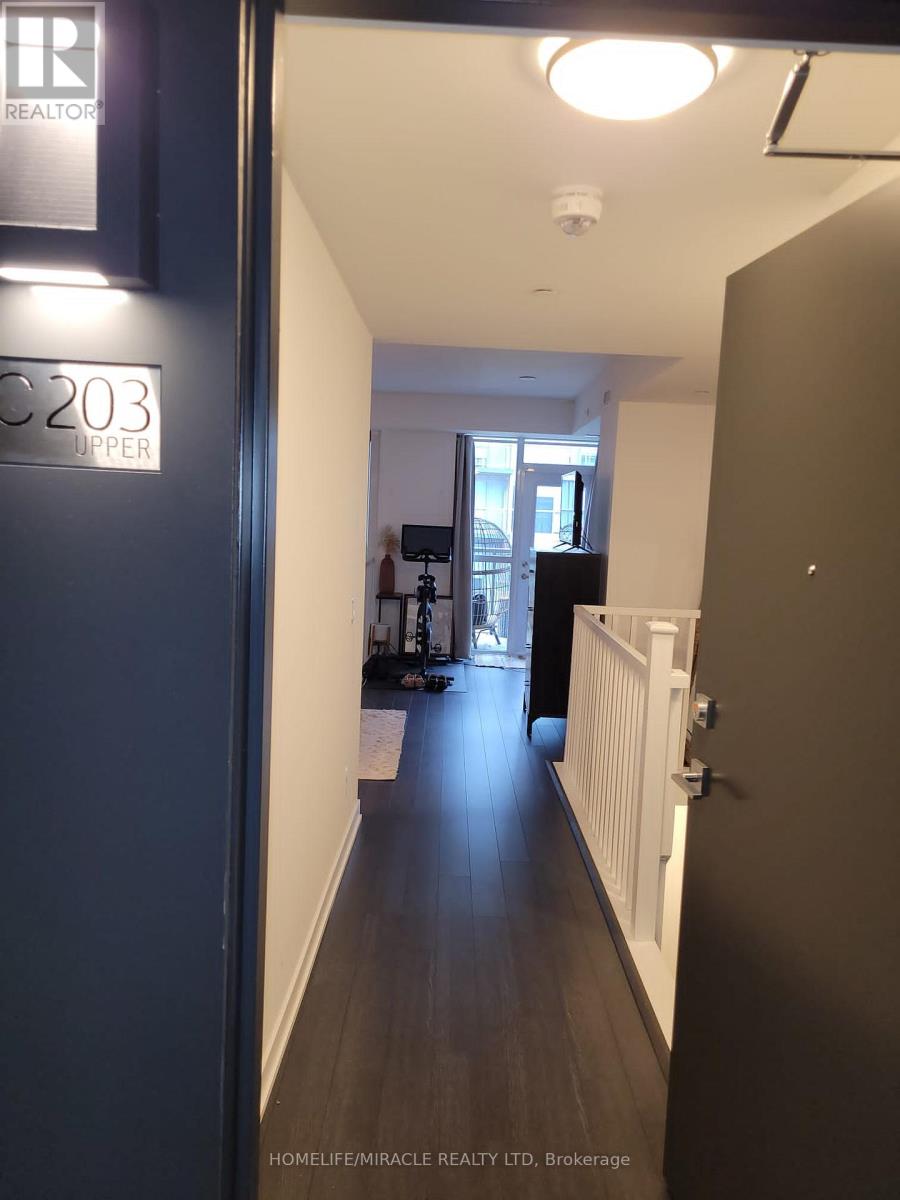 C203 - 5260 Dundas Street W, Burlington, Ontario  L7L 0J7 - Photo 3 - W12637354