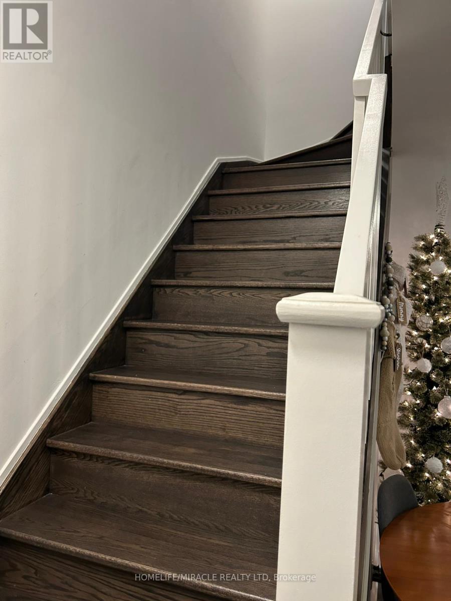 C203 - 5260 Dundas Street W, Burlington, Ontario  L7L 0J7 - Photo 5 - W12637354