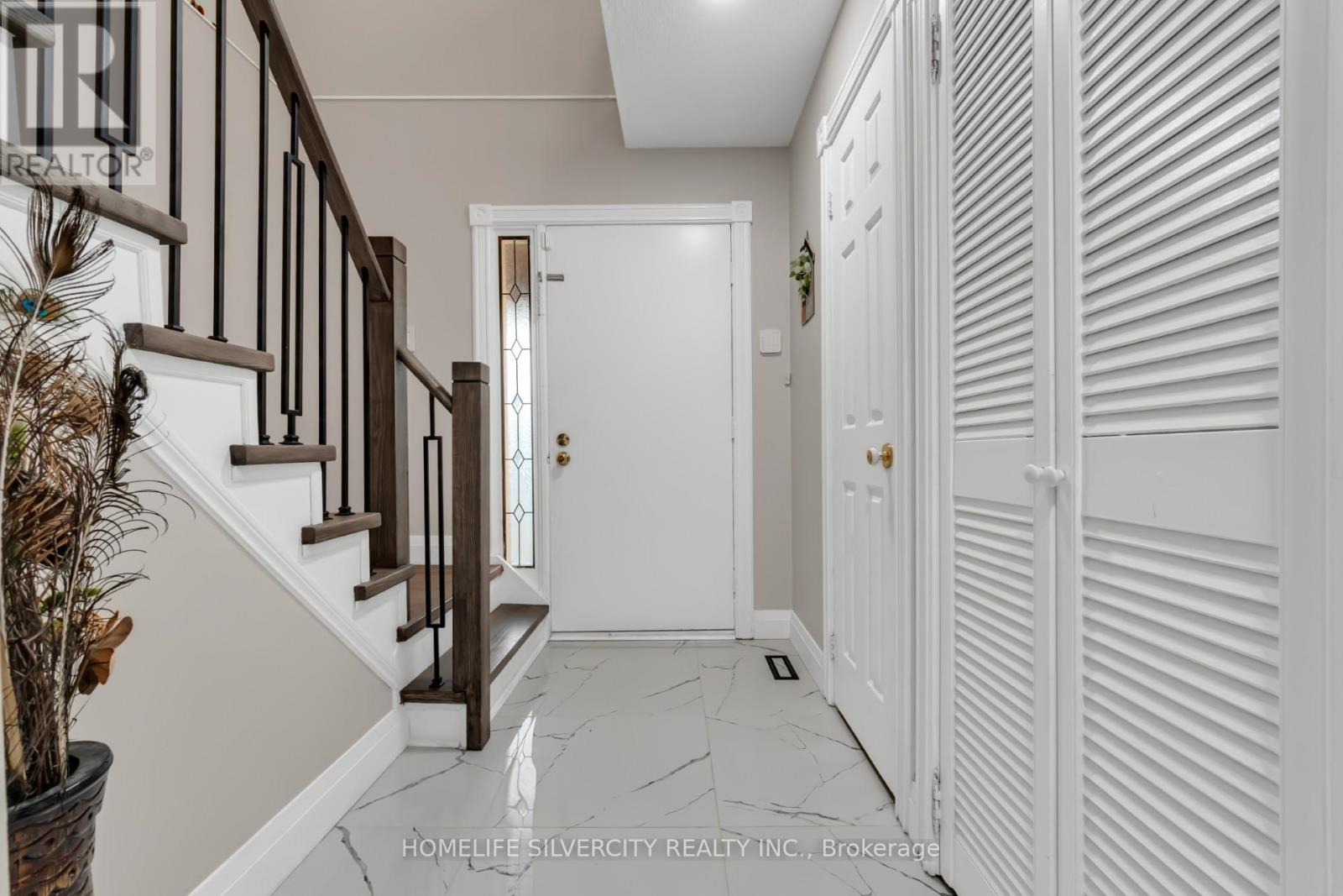 29 Lindridge Avenue, Brampton, Ontario  L6S 3W7 - Photo 13 - W12637370