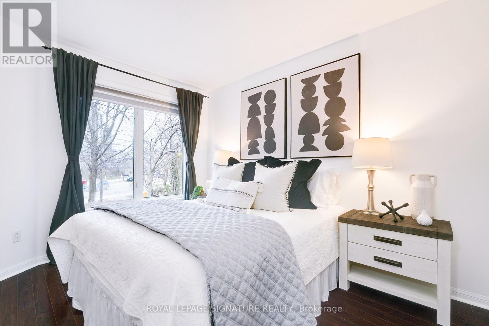 1602 - 28 Laidlaw Street, Toronto, Ontario  M6K 1X2 - Photo 18 - W12637384