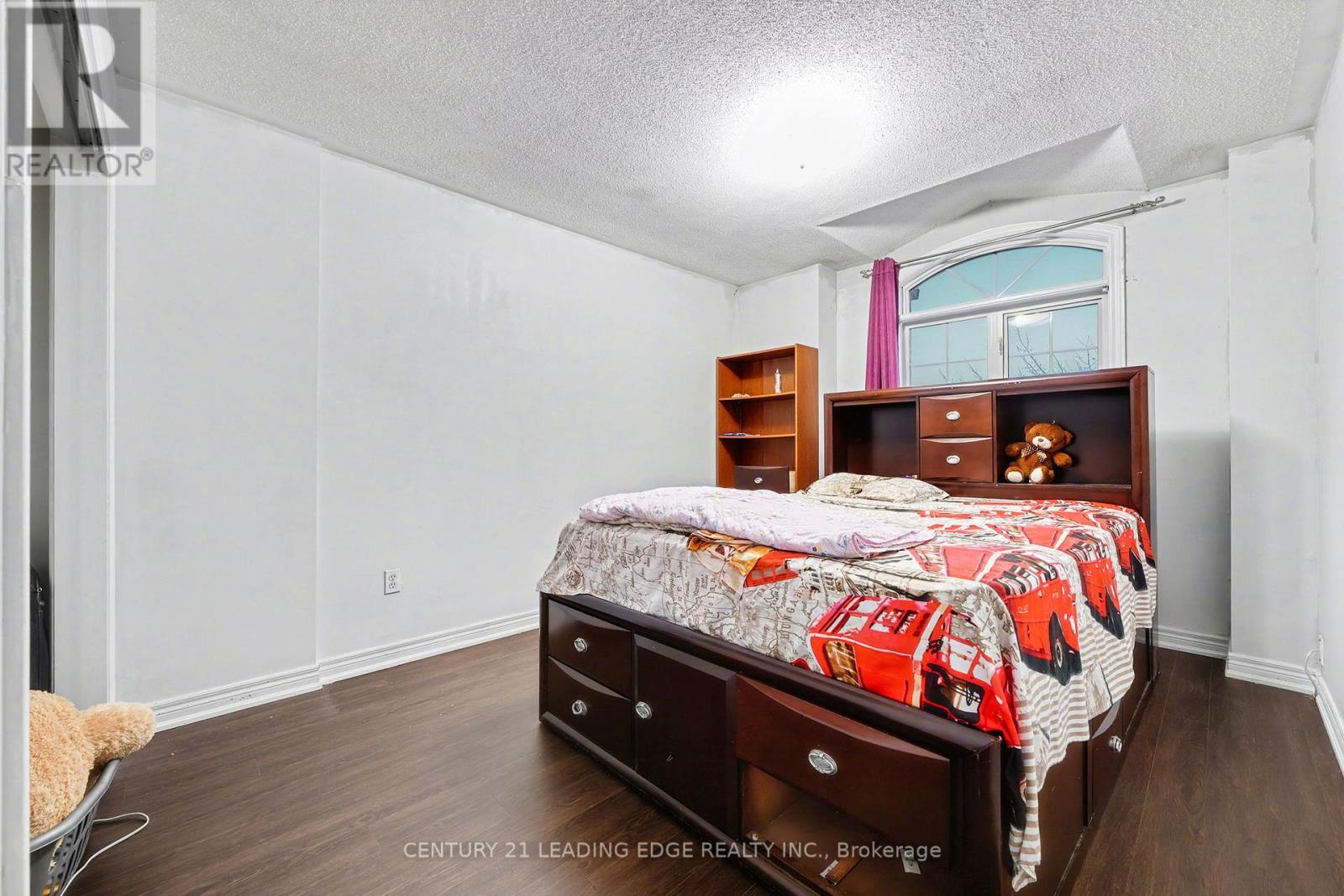 5 Traymore Street, Brampton, Ontario  L7A 2G2 - Photo 16 - W12637388