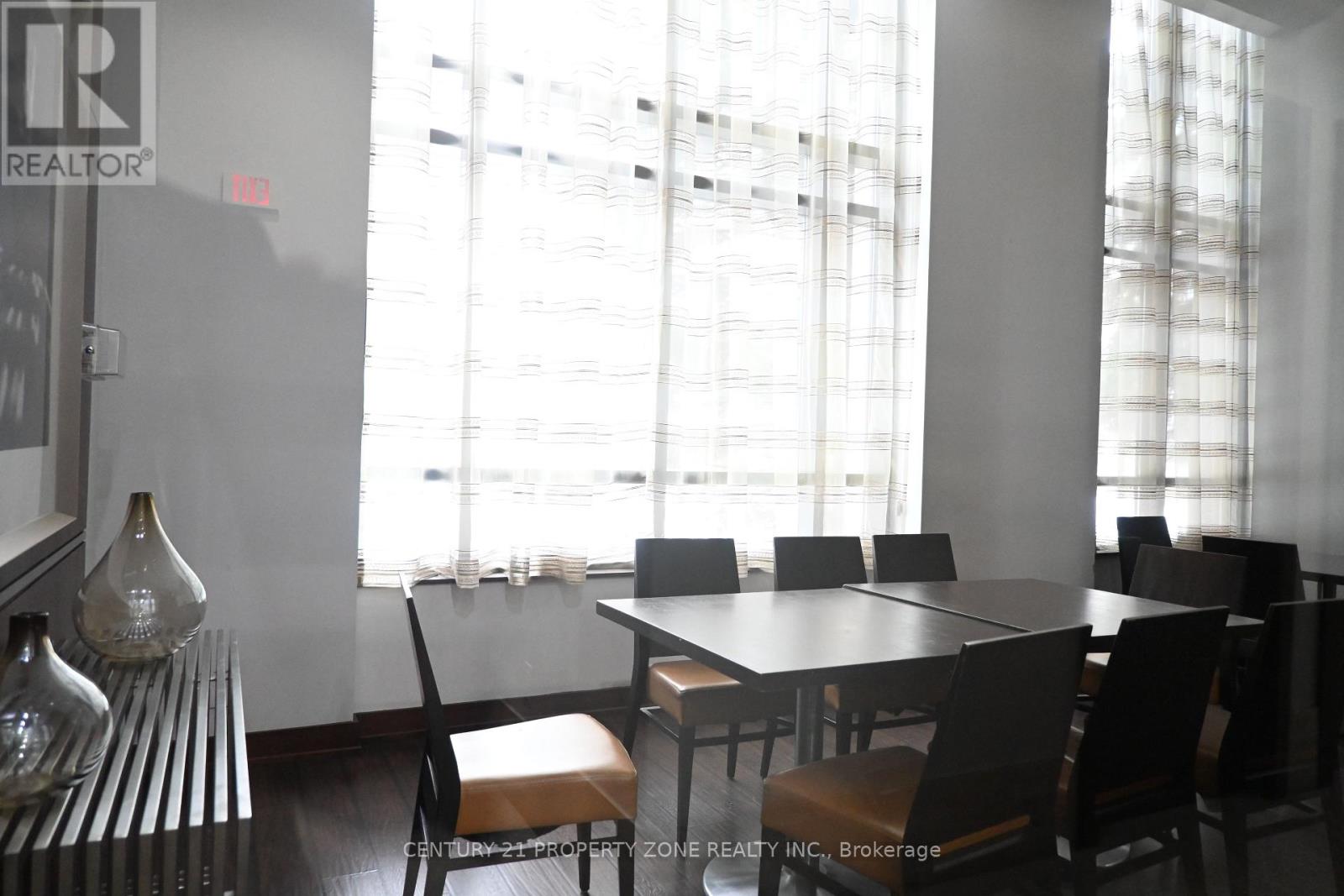 2401 - 330 Burnhamthorpe Road W, Mississauga, Ontario  L5B 0E1 - Photo 24 - W12637402