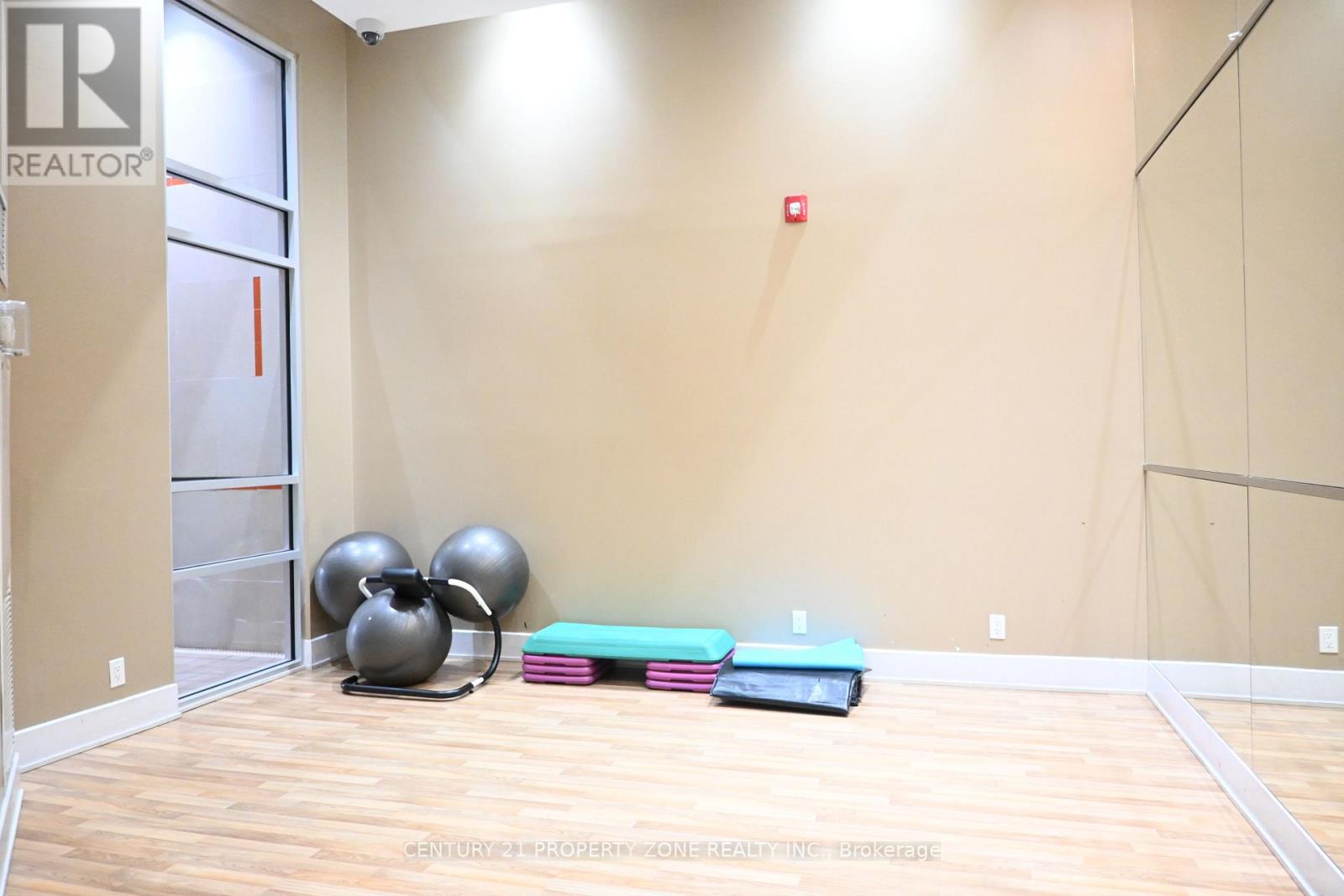 2401 - 330 Burnhamthorpe Road W, Mississauga, Ontario  L5B 0E1 - Photo 28 - W12637402