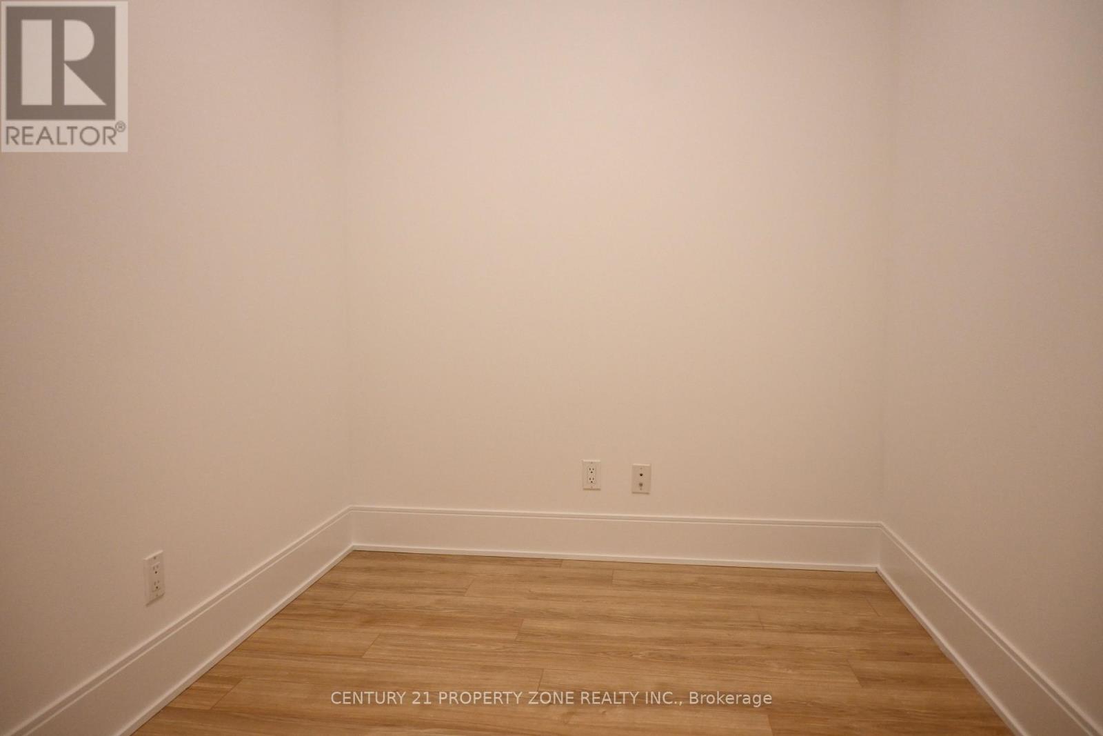 2401 - 330 Burnhamthorpe Road W, Mississauga, Ontario  L5B 0E1 - Photo 7 - W12637402