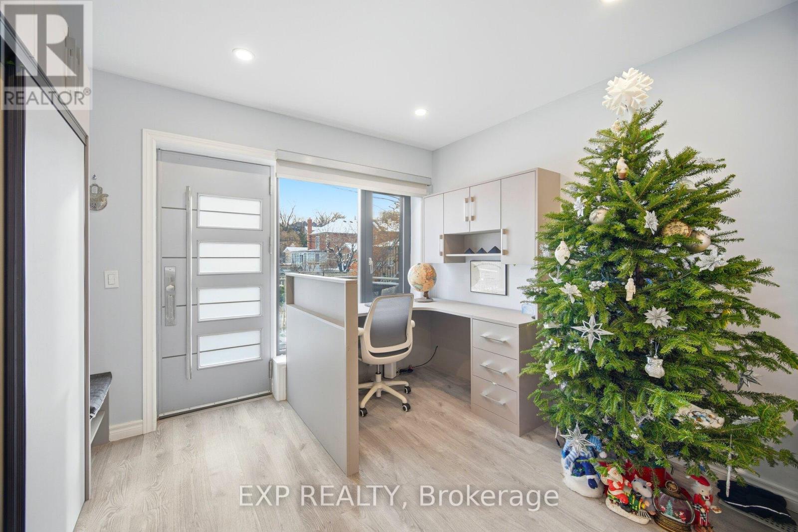 24 Chudleigh Road, Toronto, Ontario  M6E 1Y9 - Photo 10 - W12637408