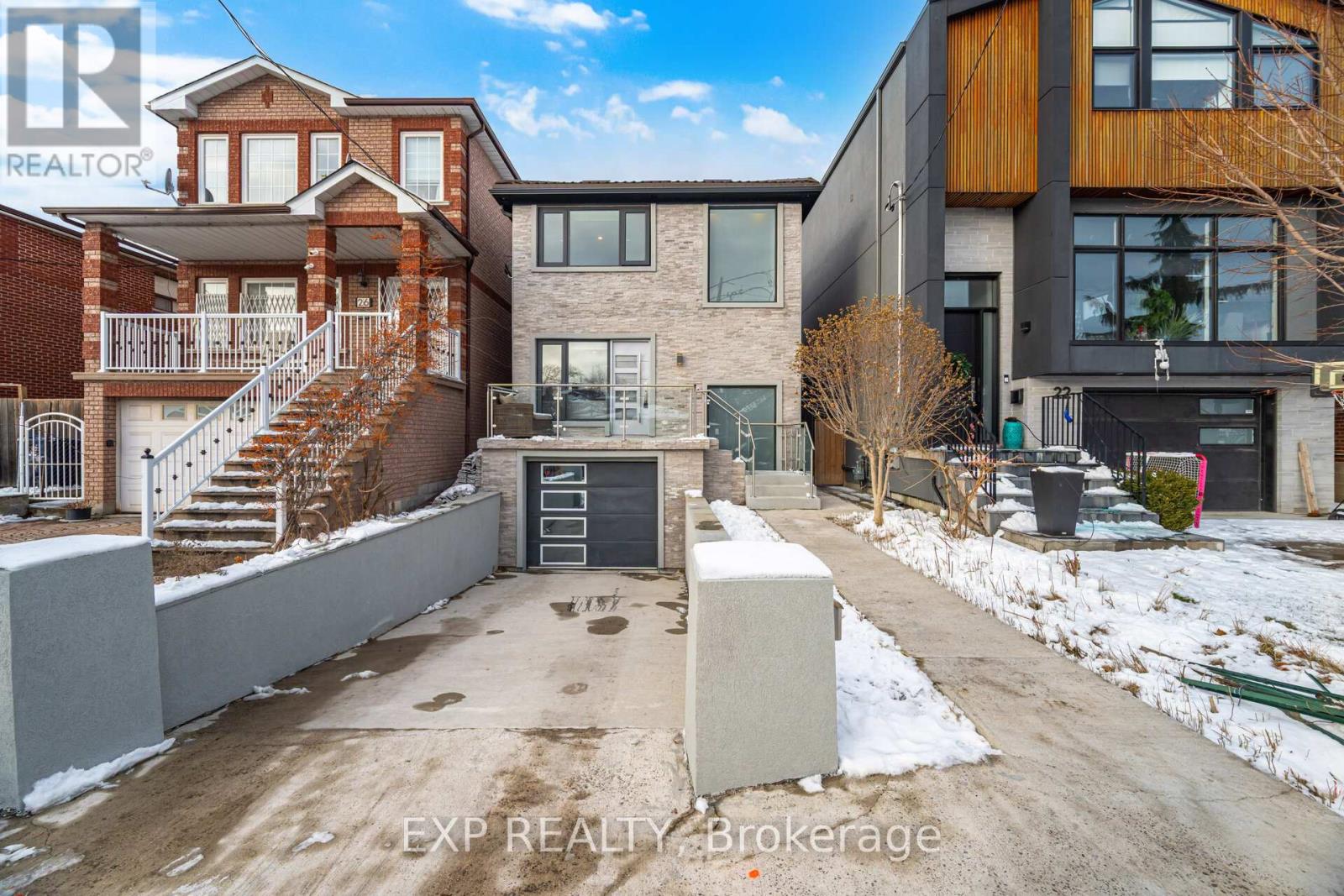 24 Chudleigh Road, Toronto, Ontario  M6E 1Y9 - Photo 2 - W12637408