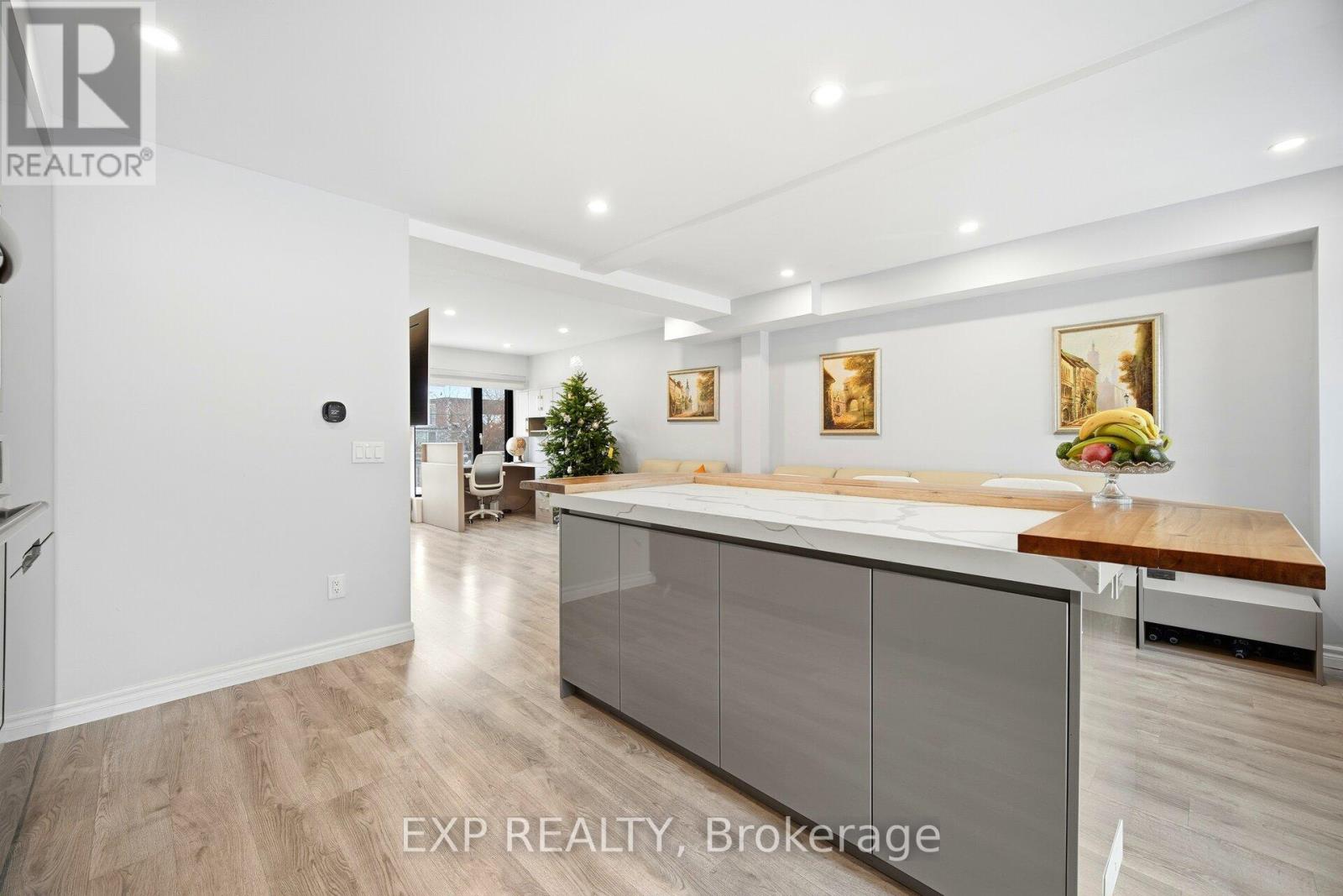 24 Chudleigh Road, Toronto, Ontario  M6E 1Y9 - Photo 23 - W12637408