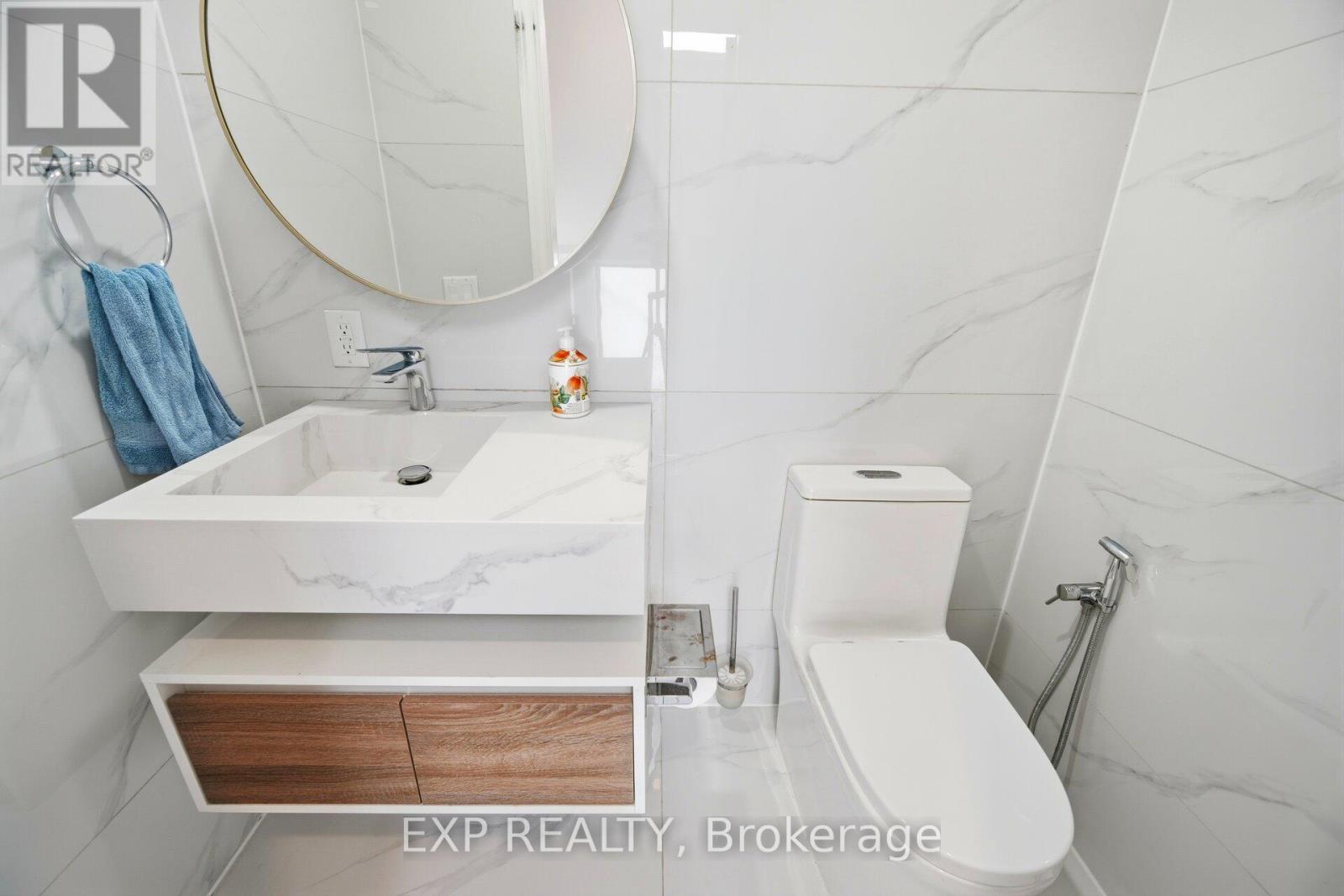 24 Chudleigh Road, Toronto, Ontario  M6E 1Y9 - Photo 24 - W12637408