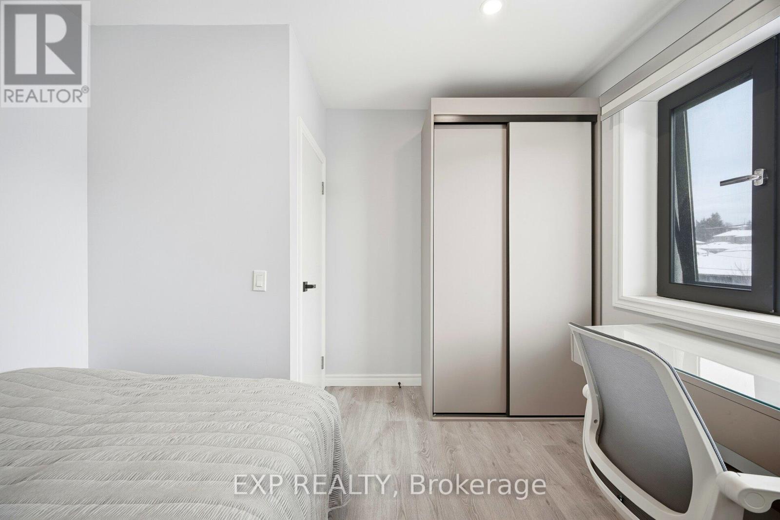 24 Chudleigh Road, Toronto, Ontario  M6E 1Y9 - Photo 34 - W12637408