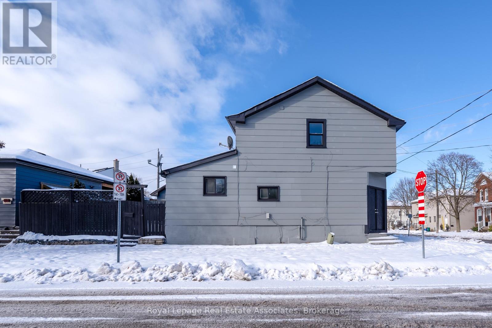 1 - 24 Duke Street, Brantford, Ontario  N3T 3T4 - Photo 3 - X12637366