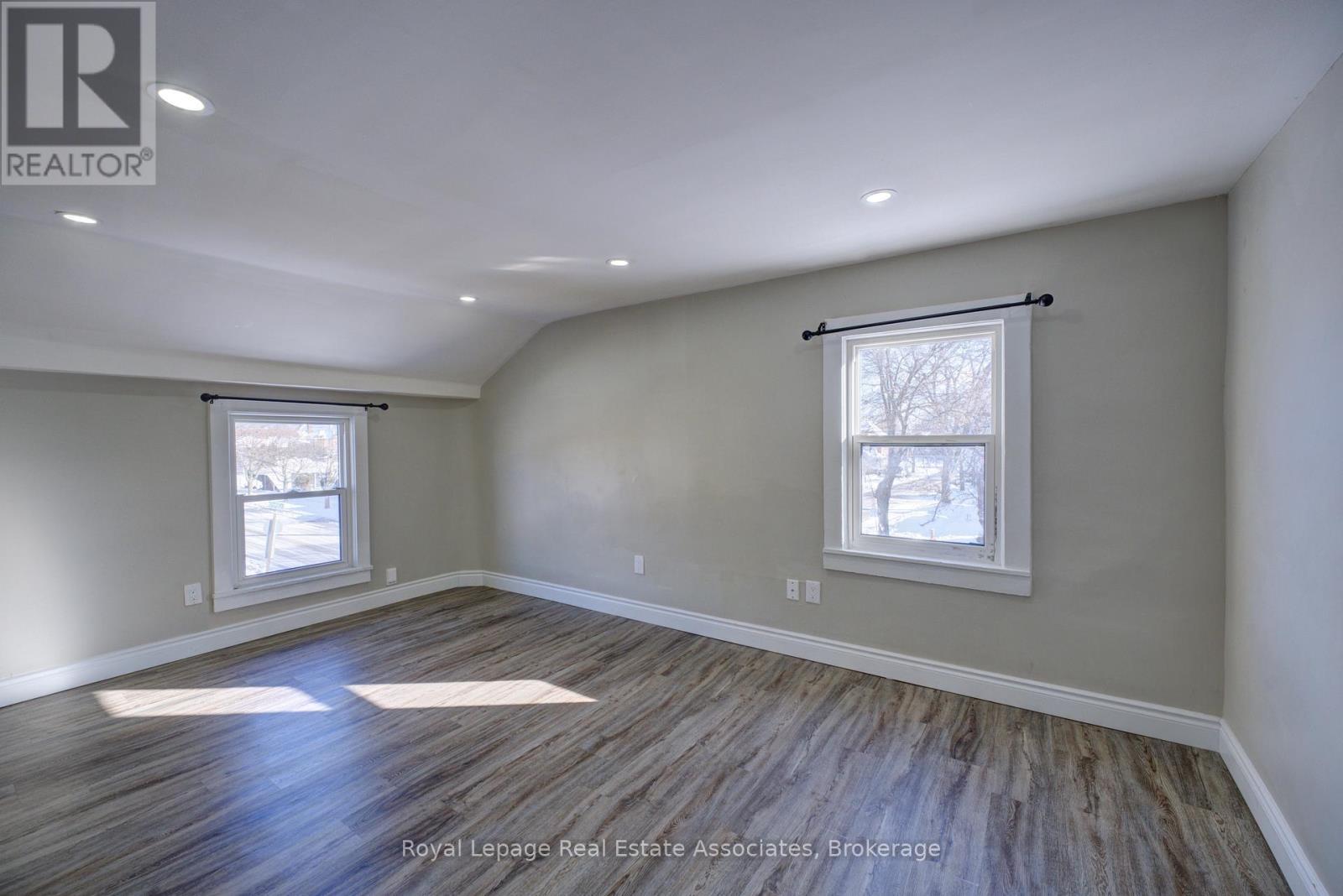 3 - 24 Duke Street S, Brantford, Ontario  N3T 3T4 - Photo 11 - X12637368