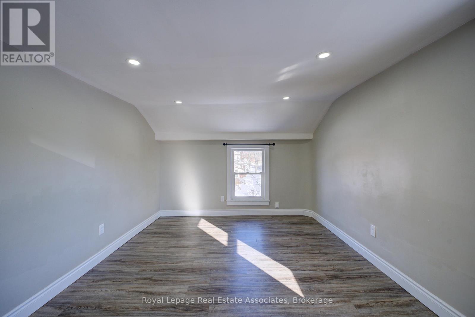 3 - 24 Duke Street S, Brantford, Ontario  N3T 3T4 - Photo 13 - X12637368