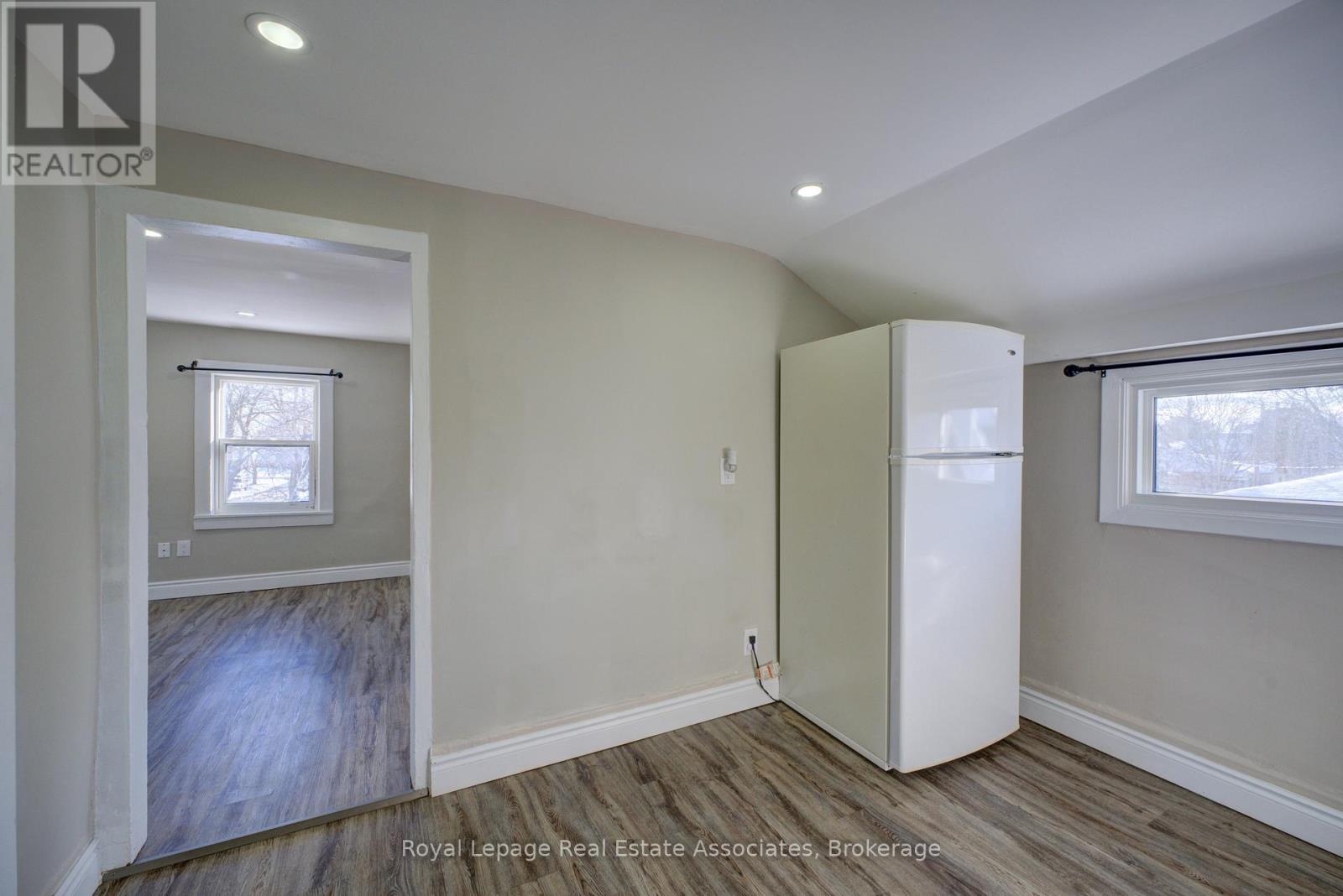 3 - 24 Duke Street S, Brantford, Ontario  N3T 3T4 - Photo 8 - X12637368