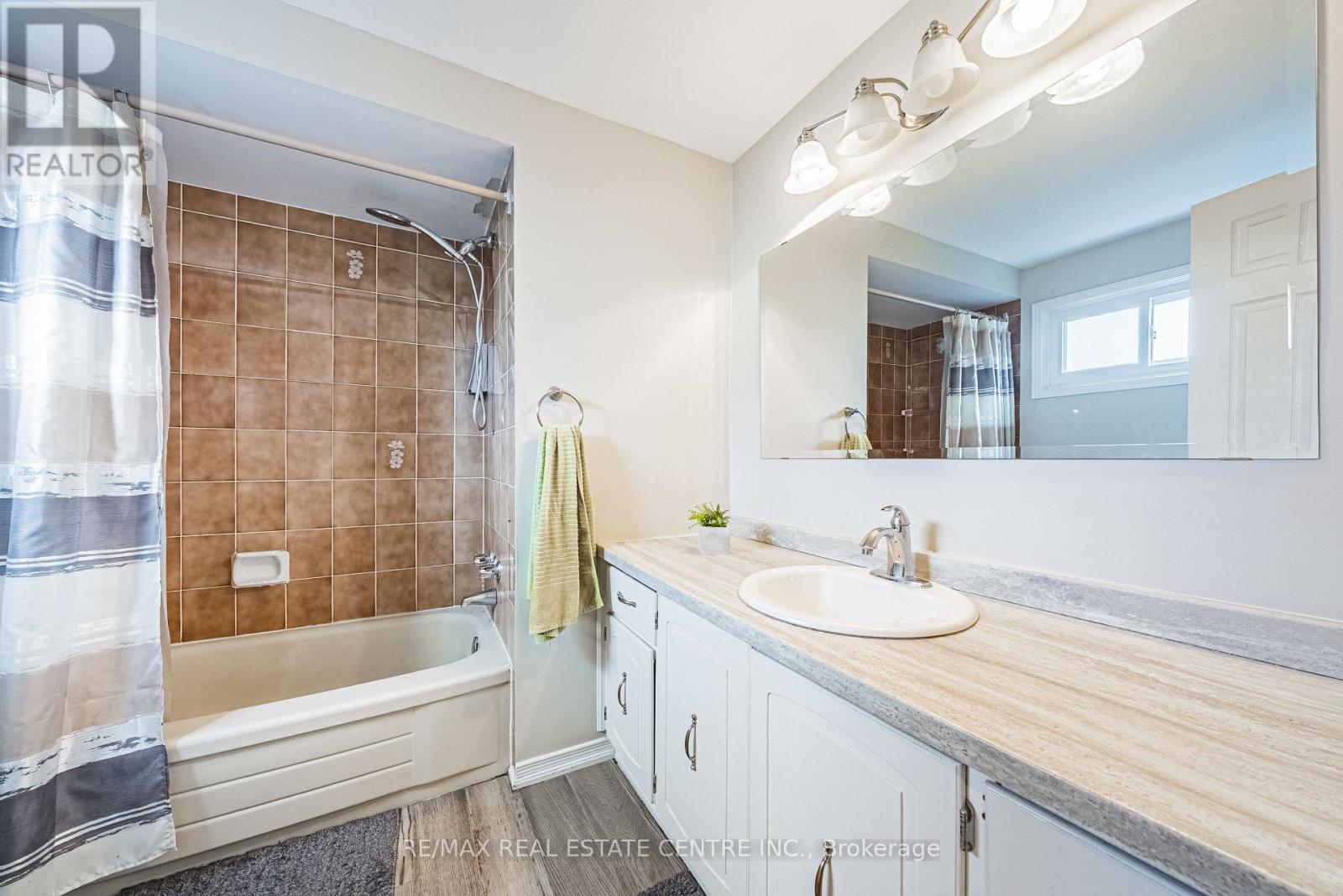 5 Bing Crescent, Hamilton, Ontario  L8E 3Z4 - Photo 19 - X12637440