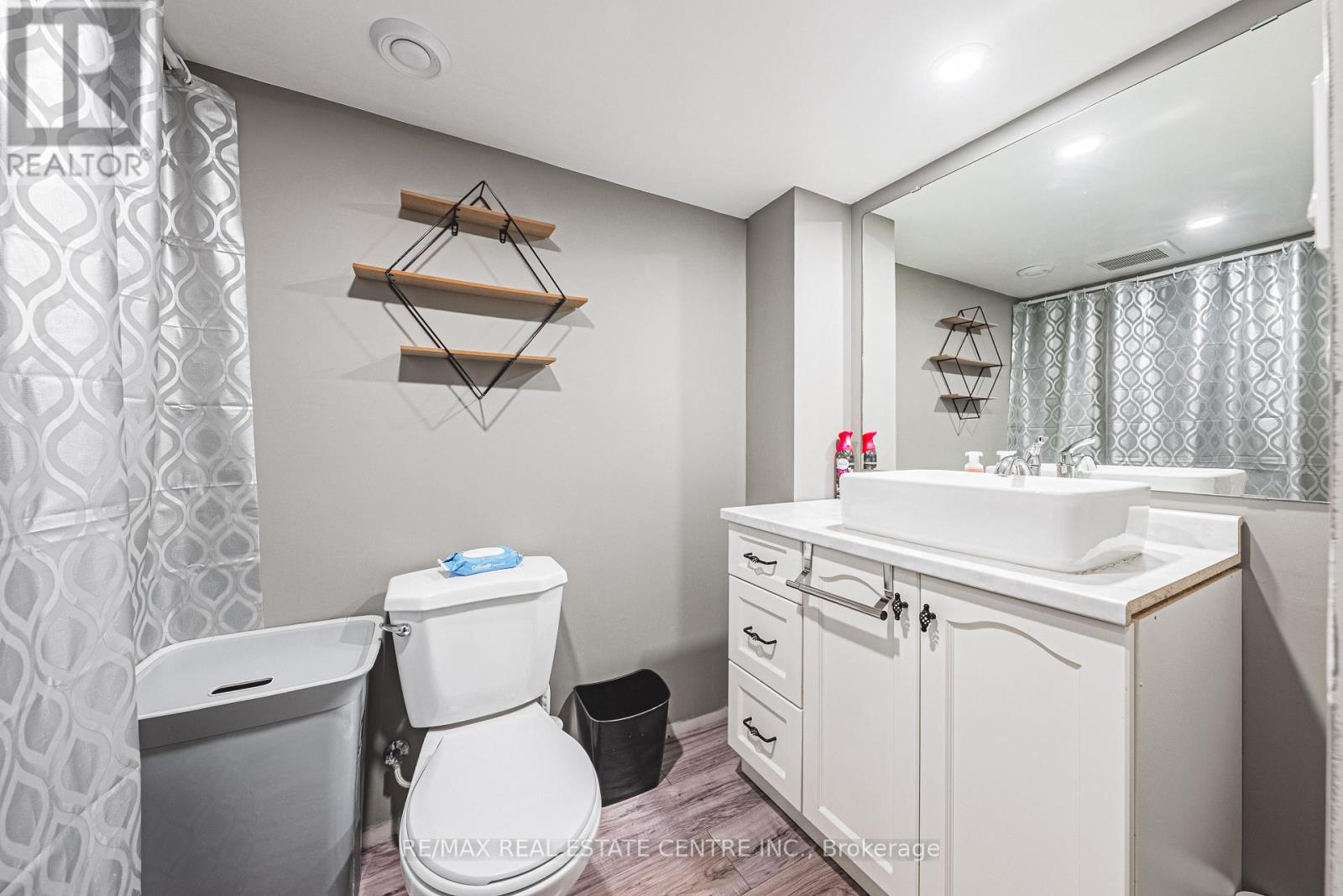 5 Bing Crescent, Hamilton, Ontario  L8E 3Z4 - Photo 36 - X12637440